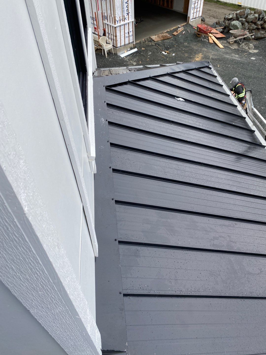 Residential Roofing Installation using OC Oakridge shingles with prolok accent roofs by Top Notch Roofing Inc