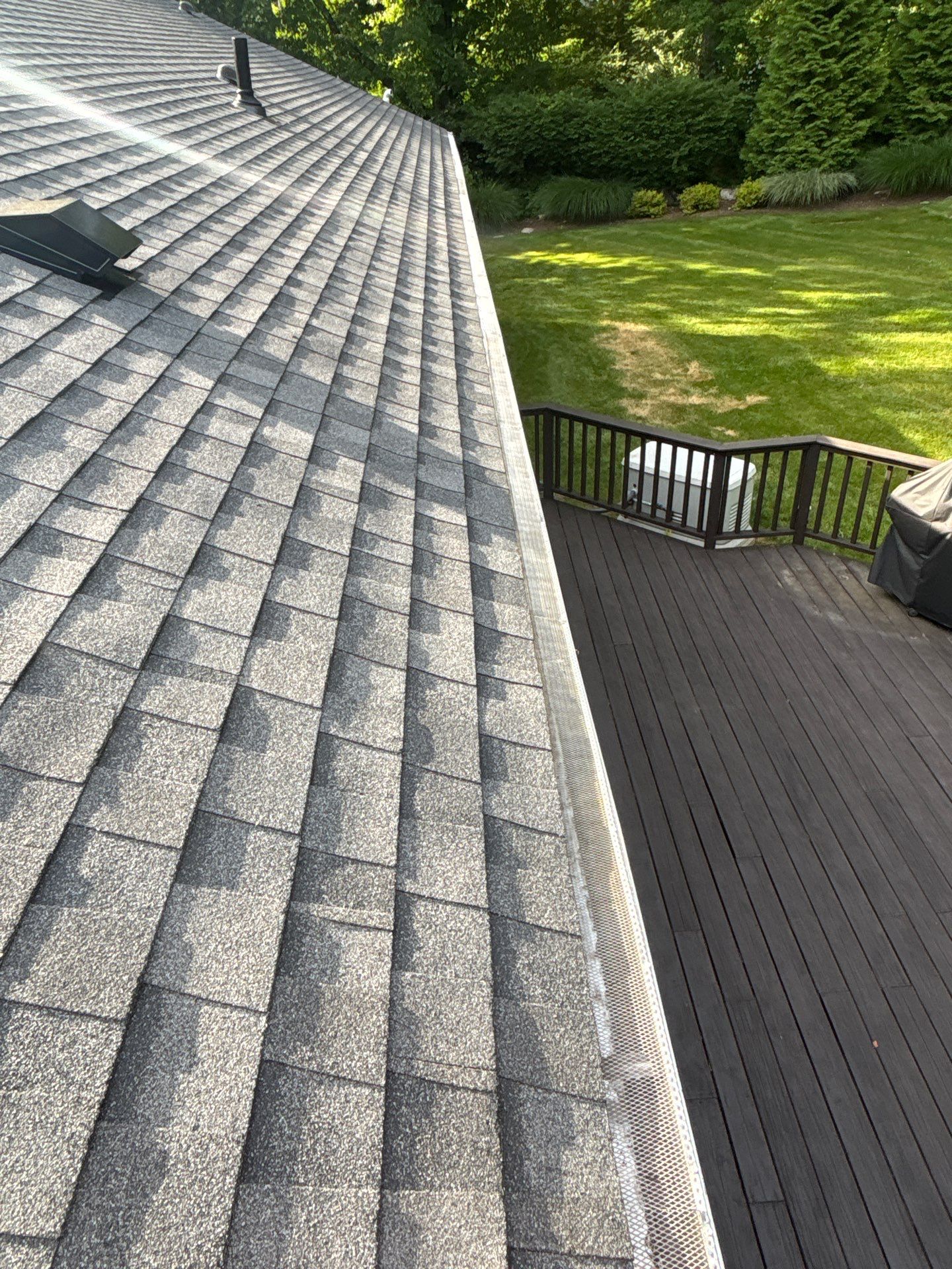 DiGiorgi installs a beautiful roof in Wilton, CT by DiGiorgi Roofing and Siding Inc