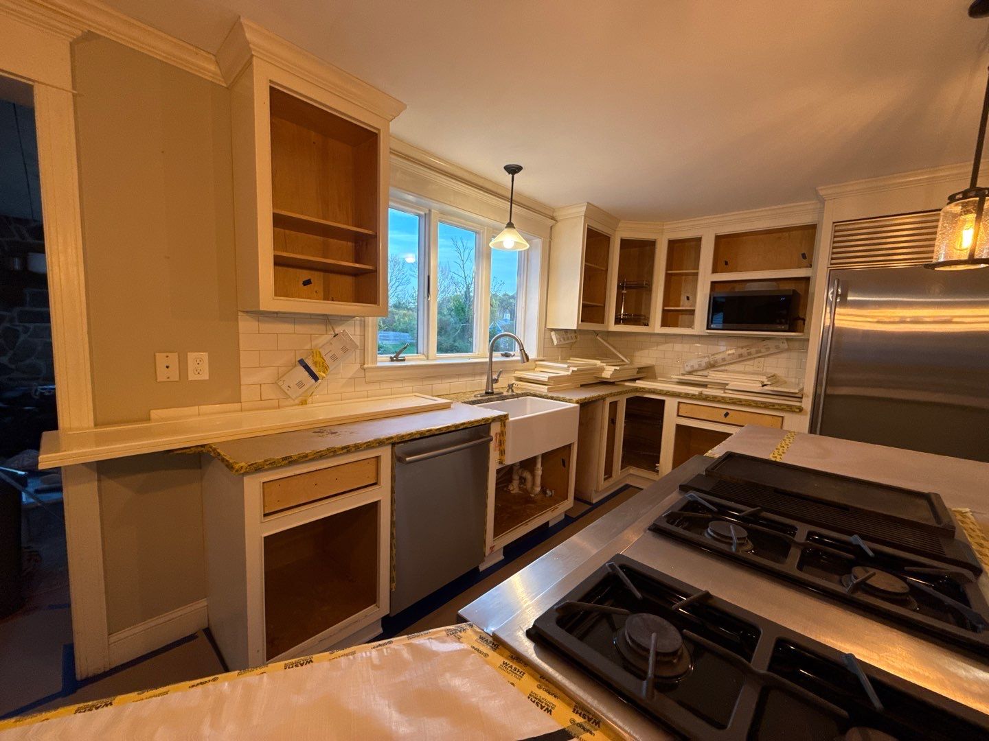 Cabinet Refinishing with Alabaster by EXCELLENCE | CARTO