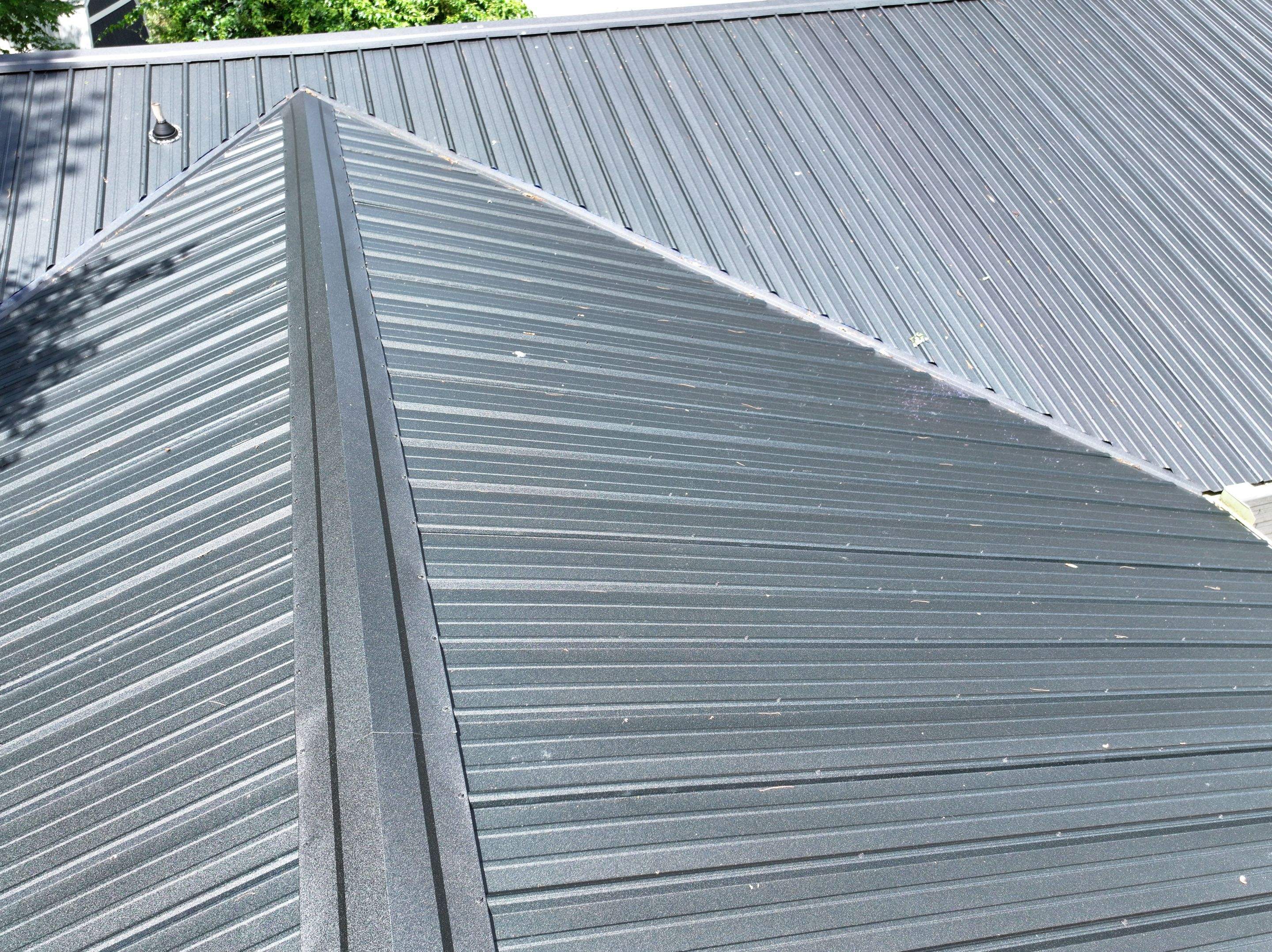 Blevins Residence by Omnia Roofing