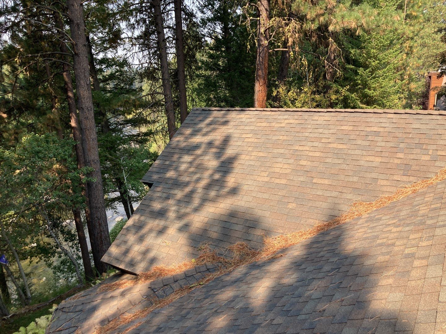 Two story new build gets a CertainTeed Landmark roof in Shenandoah  by ID Roofing LLC