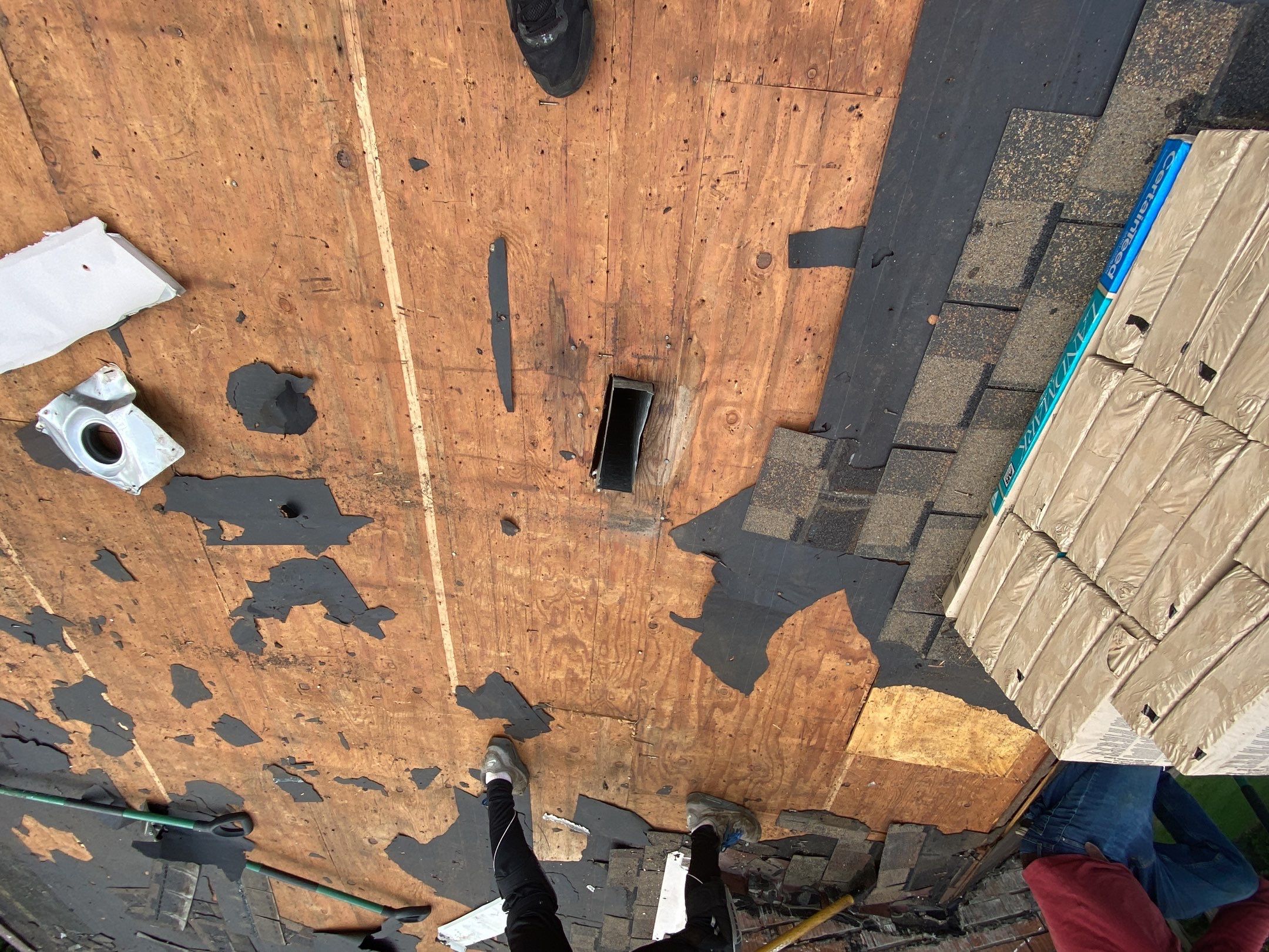 Roof Replacement using CertainTeed Landmark by 180 Contractors
