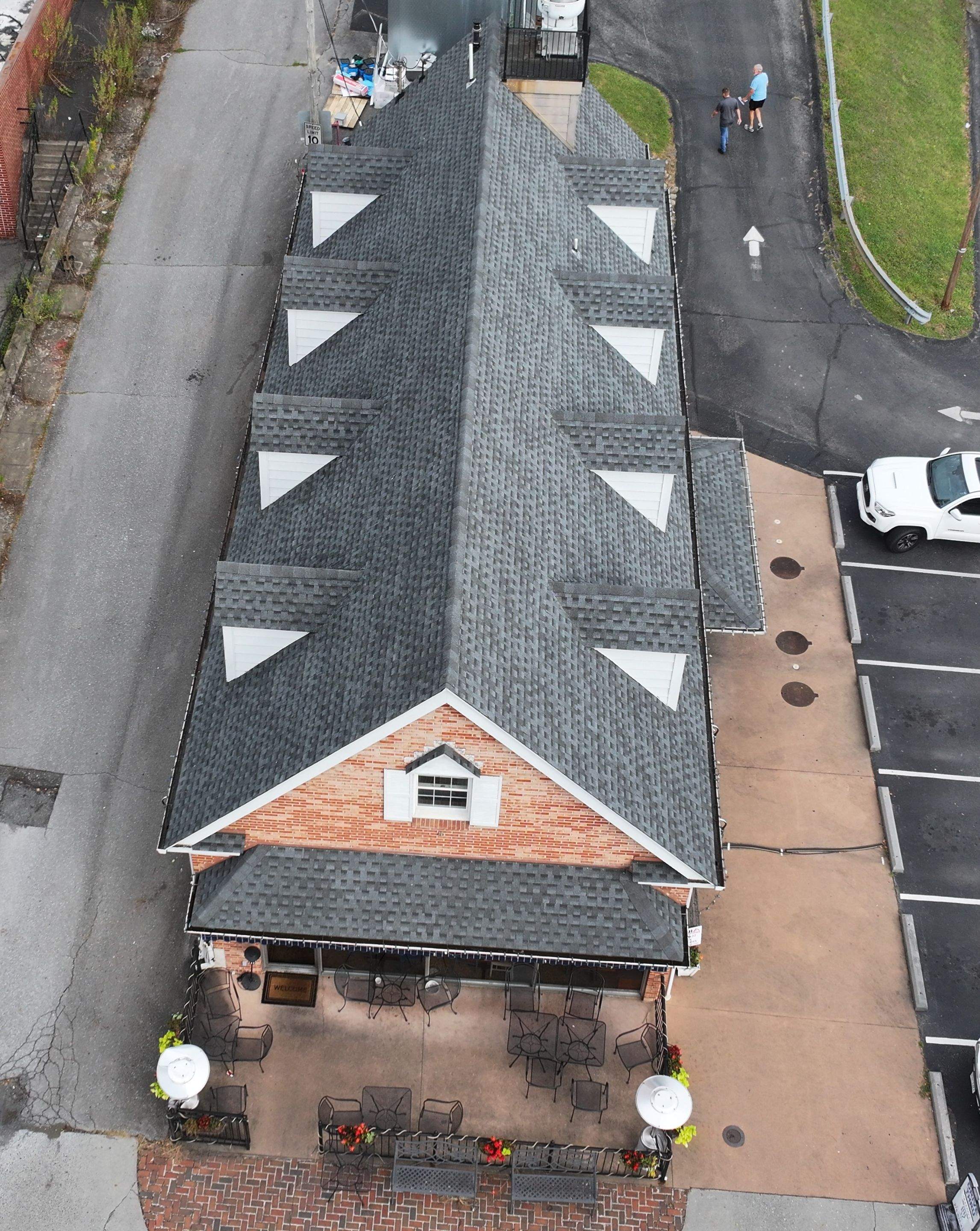 Ellis Commercial Building by Omnia Roofing