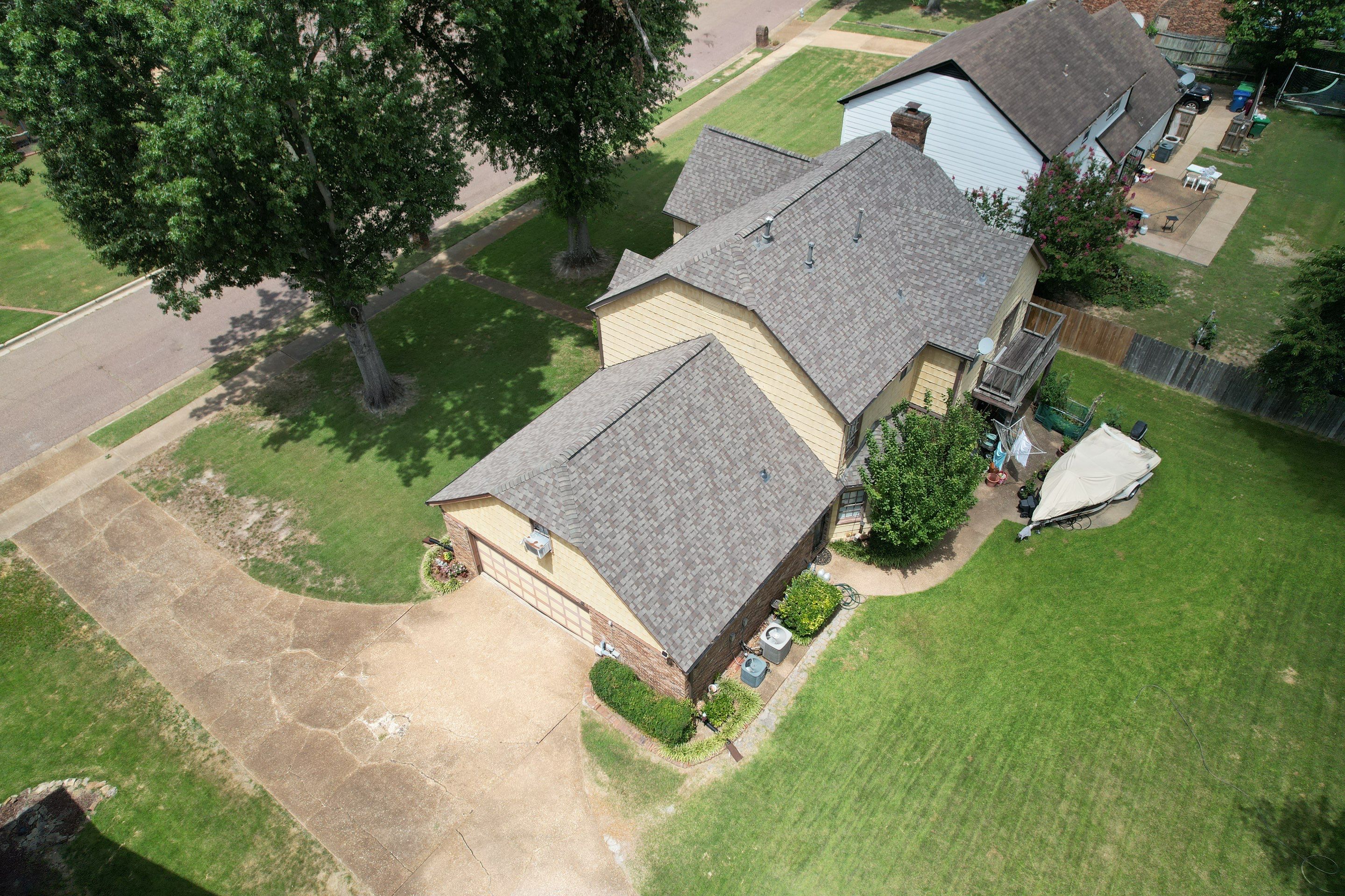Storm Restoration: CertainTeed Landmark in Weatherwood – Germantown, TN by Cool Roofs
