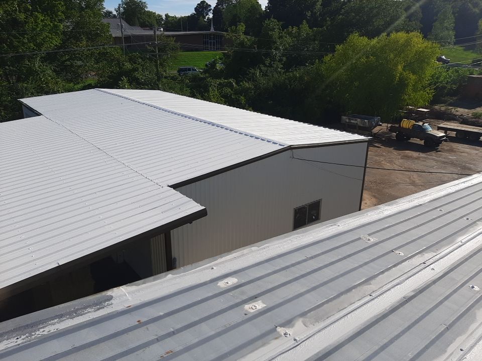 Sevier County Farmer's Co-Op by Hostetler Roofing