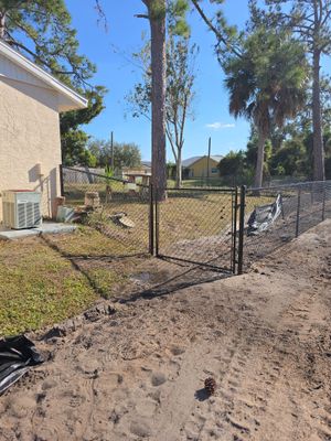 Chain Link Install in North Port