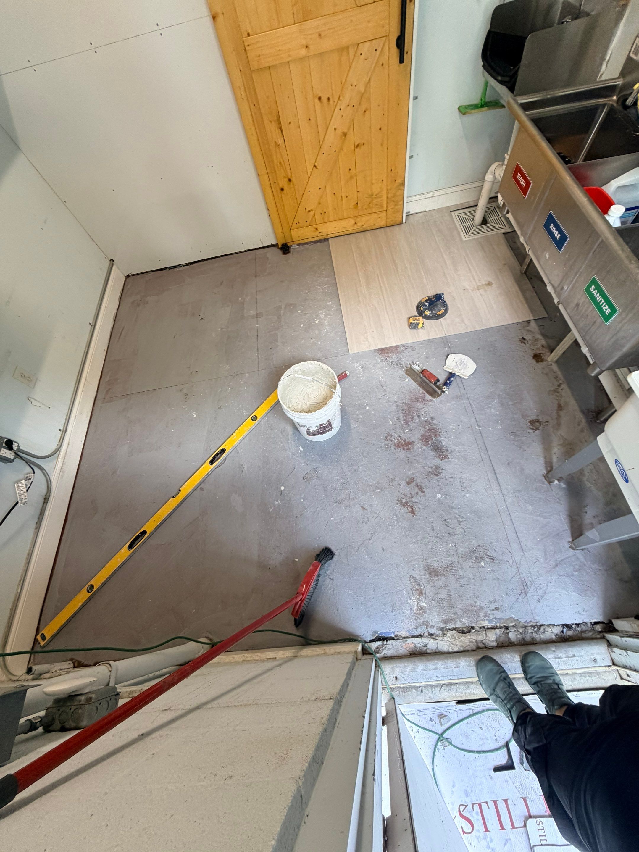 Kava Bar Flooring - Coral Springs by Hevi Tile