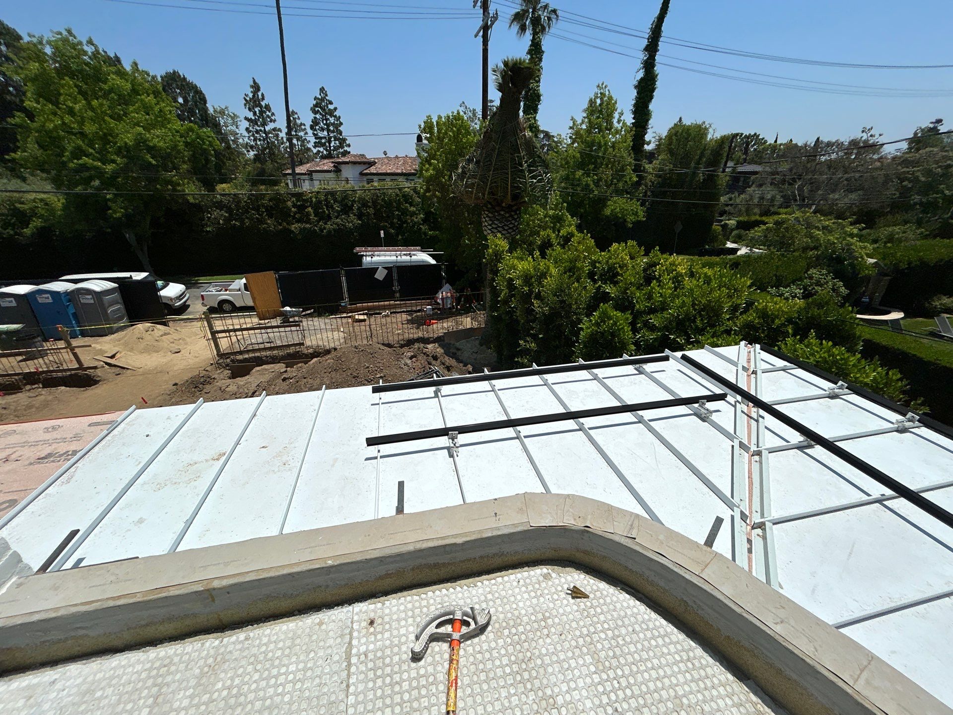 Residential Solar Panel and Battery Storage Installation in Los Angeles by AWS Solar