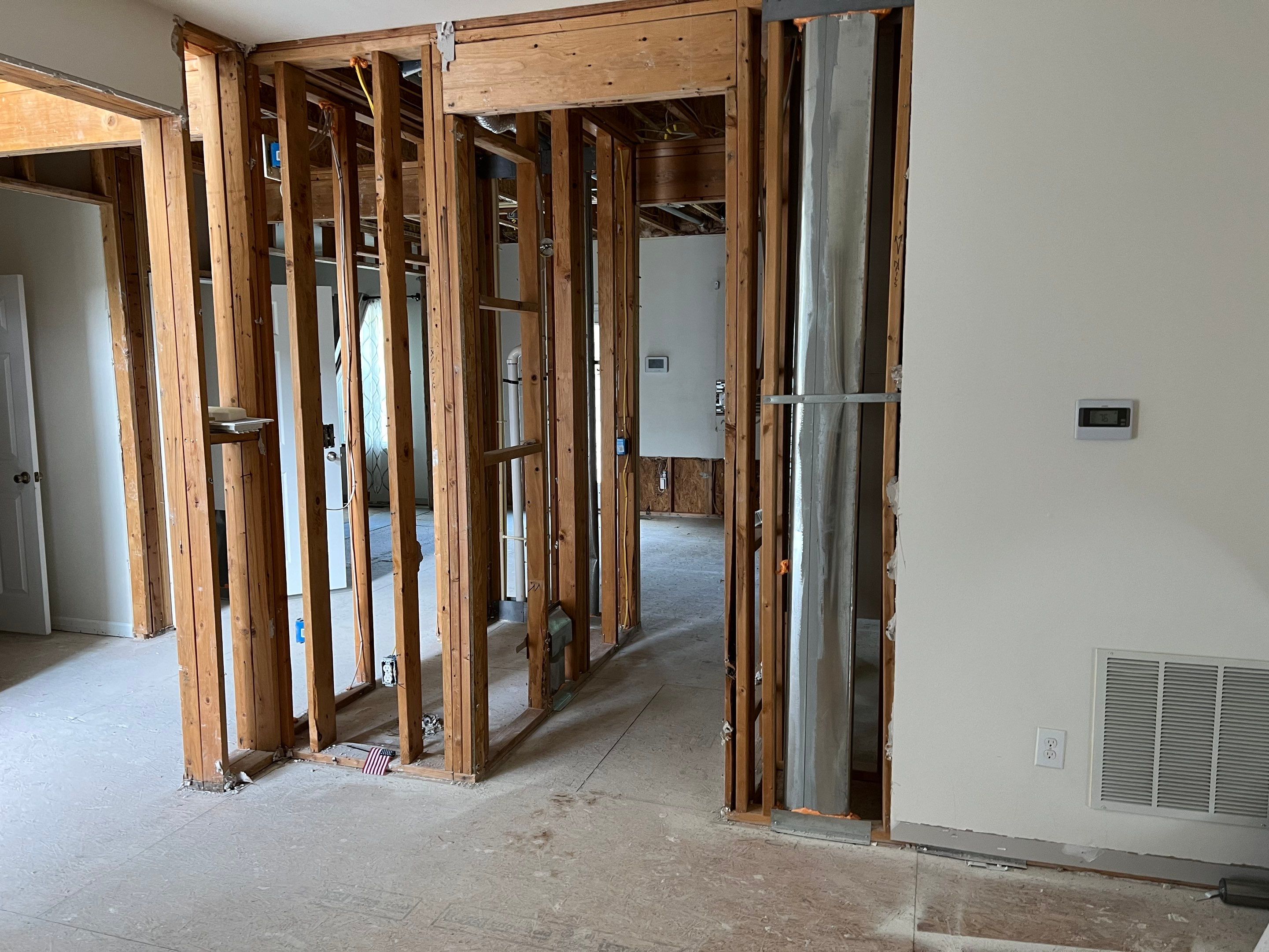 After Hours Emergency Water Extraction and Restoration in Middletown, Delaware by Healthy Home Solutions