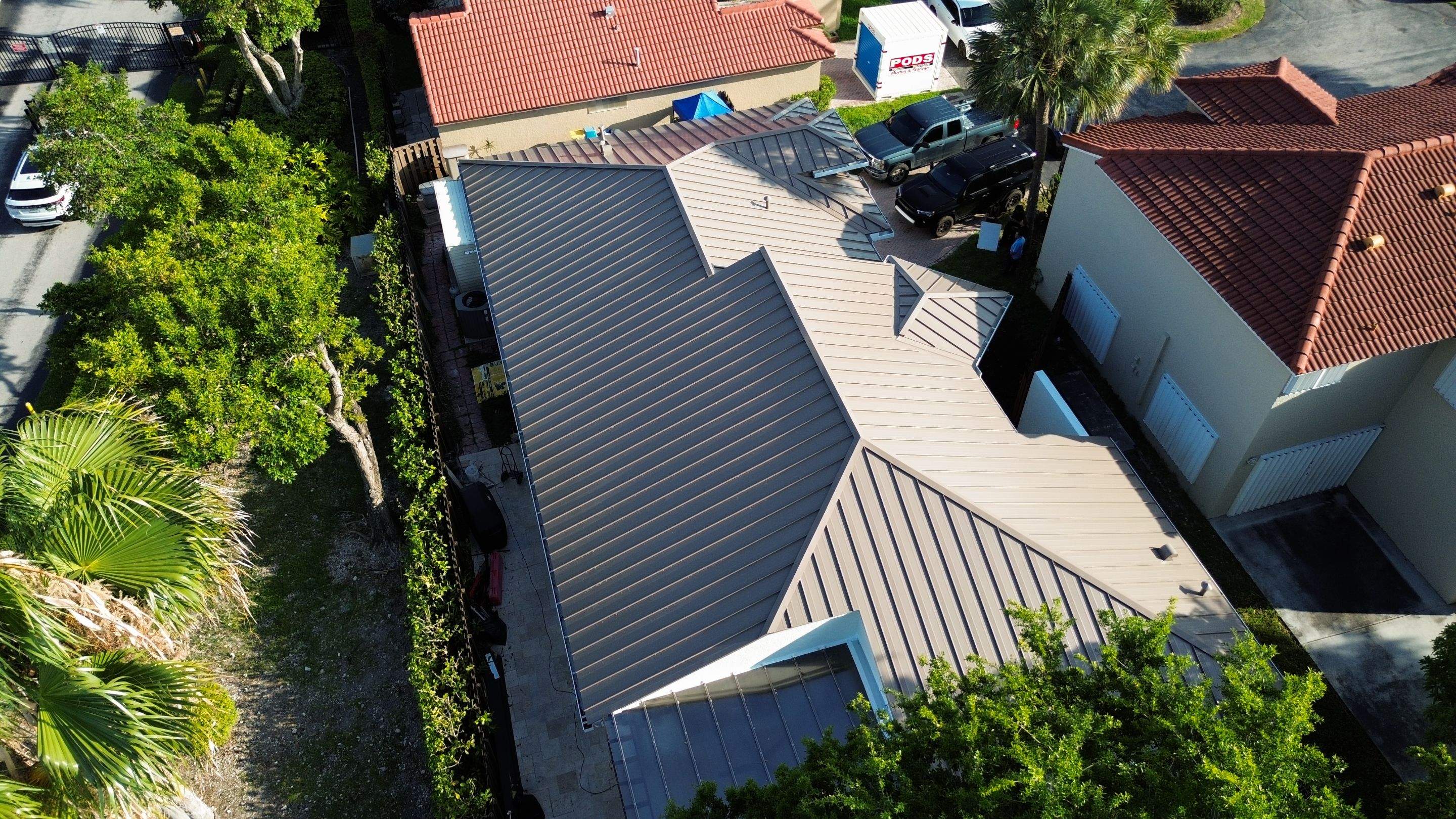 Metal Roof - Galvalume - Sandstone by Istueta Roofing