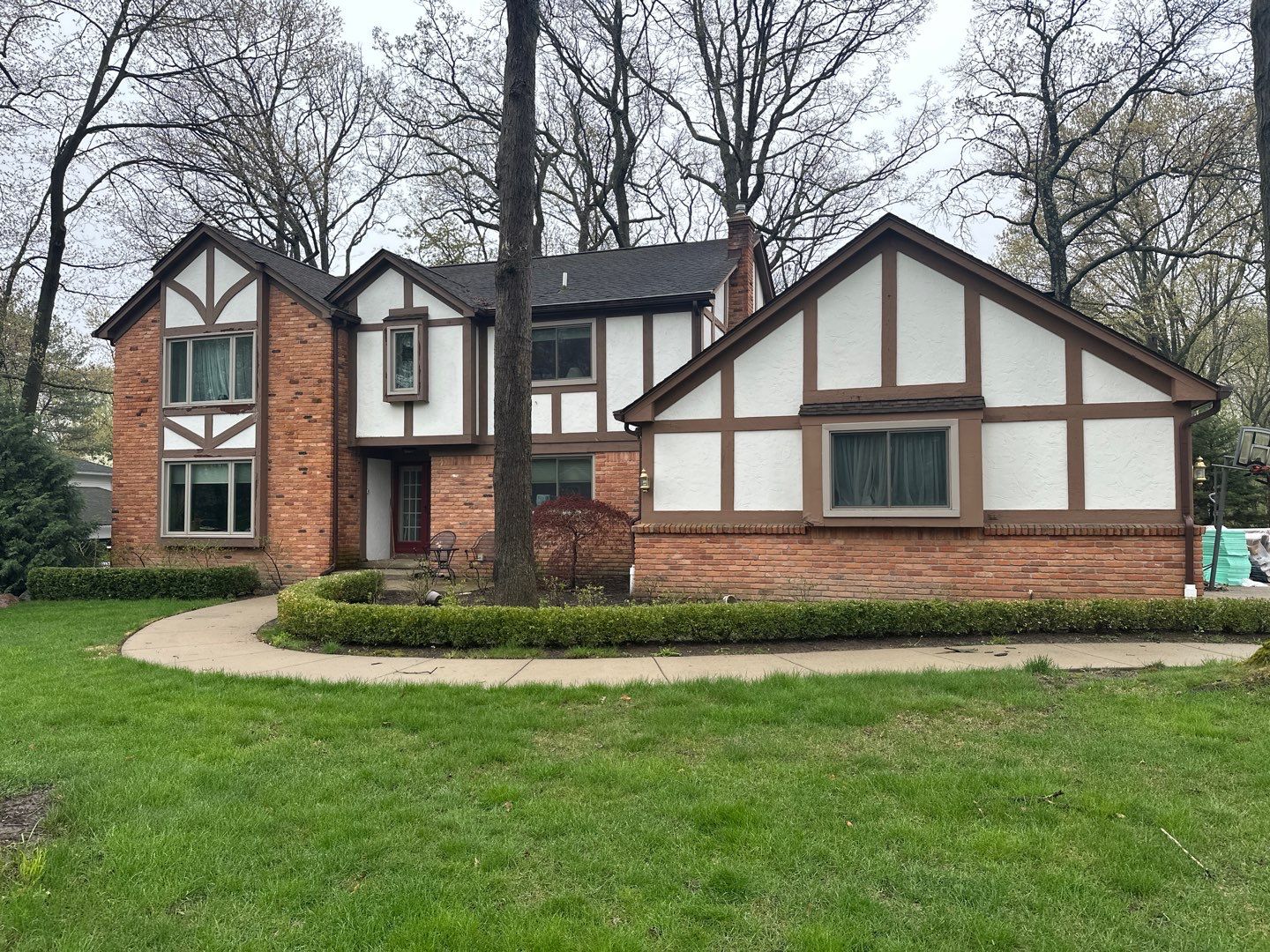 Siding Installation using Alside Monterey Sand by 180 Contractors