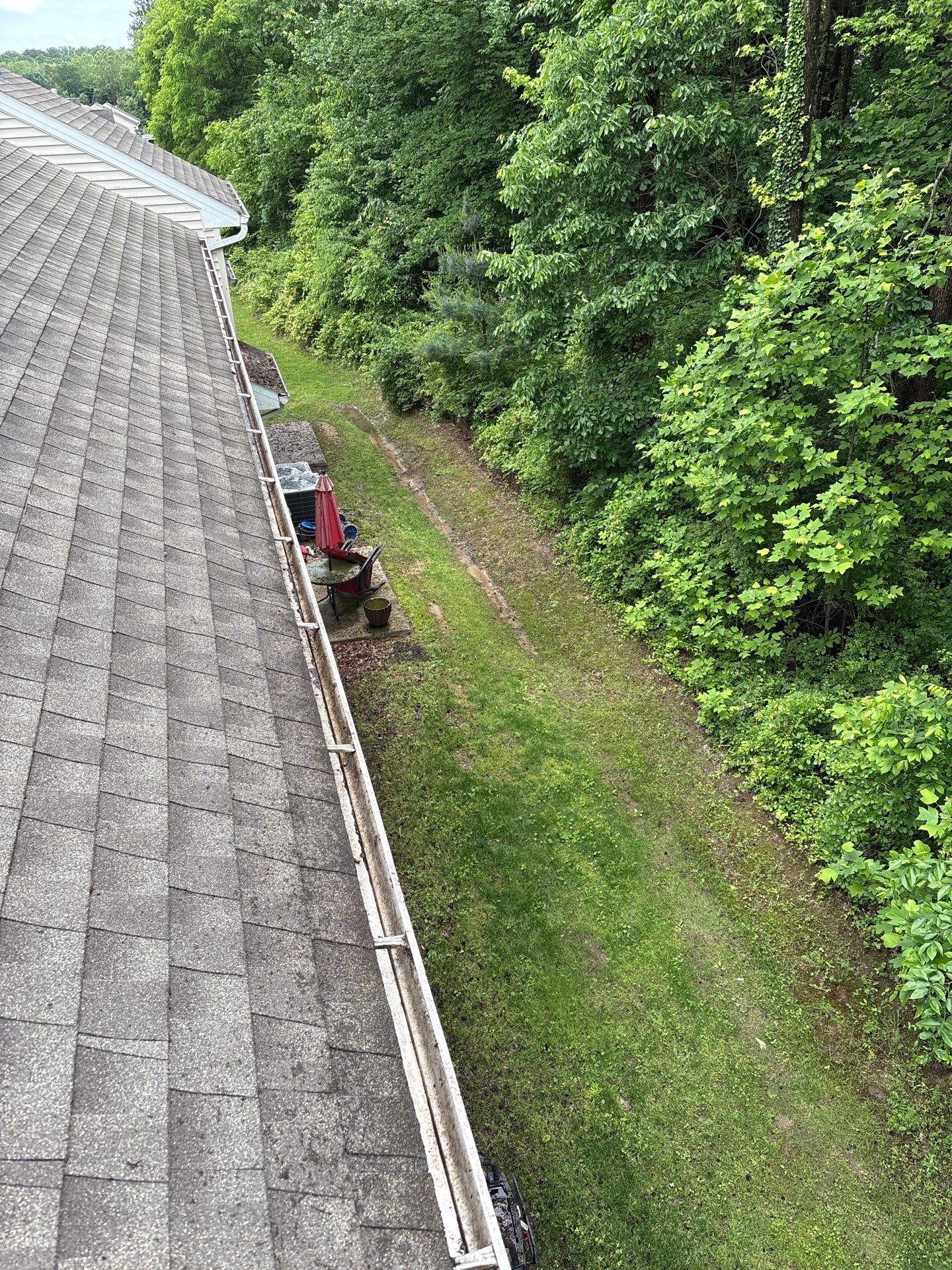 Commercial gutter cleaning York, PA after photo with clean gutters