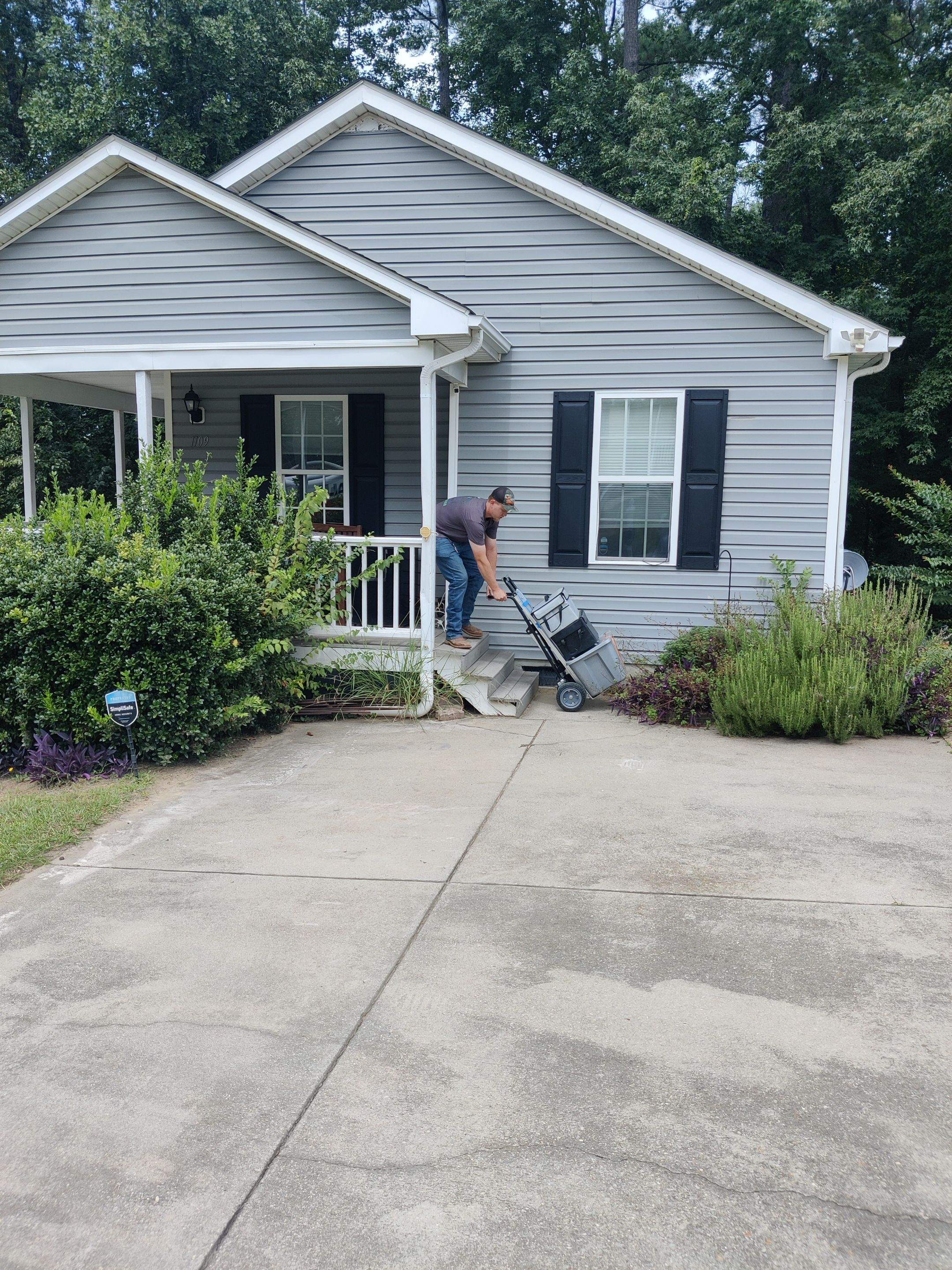 Moving by B&L LABOR SERVICES LLC