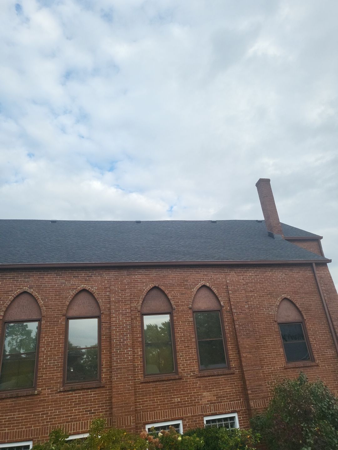Atlas Pinnacle, Color, Black Pristine, Drip Edge, Color, Birch White by Eagle Eye Roofing