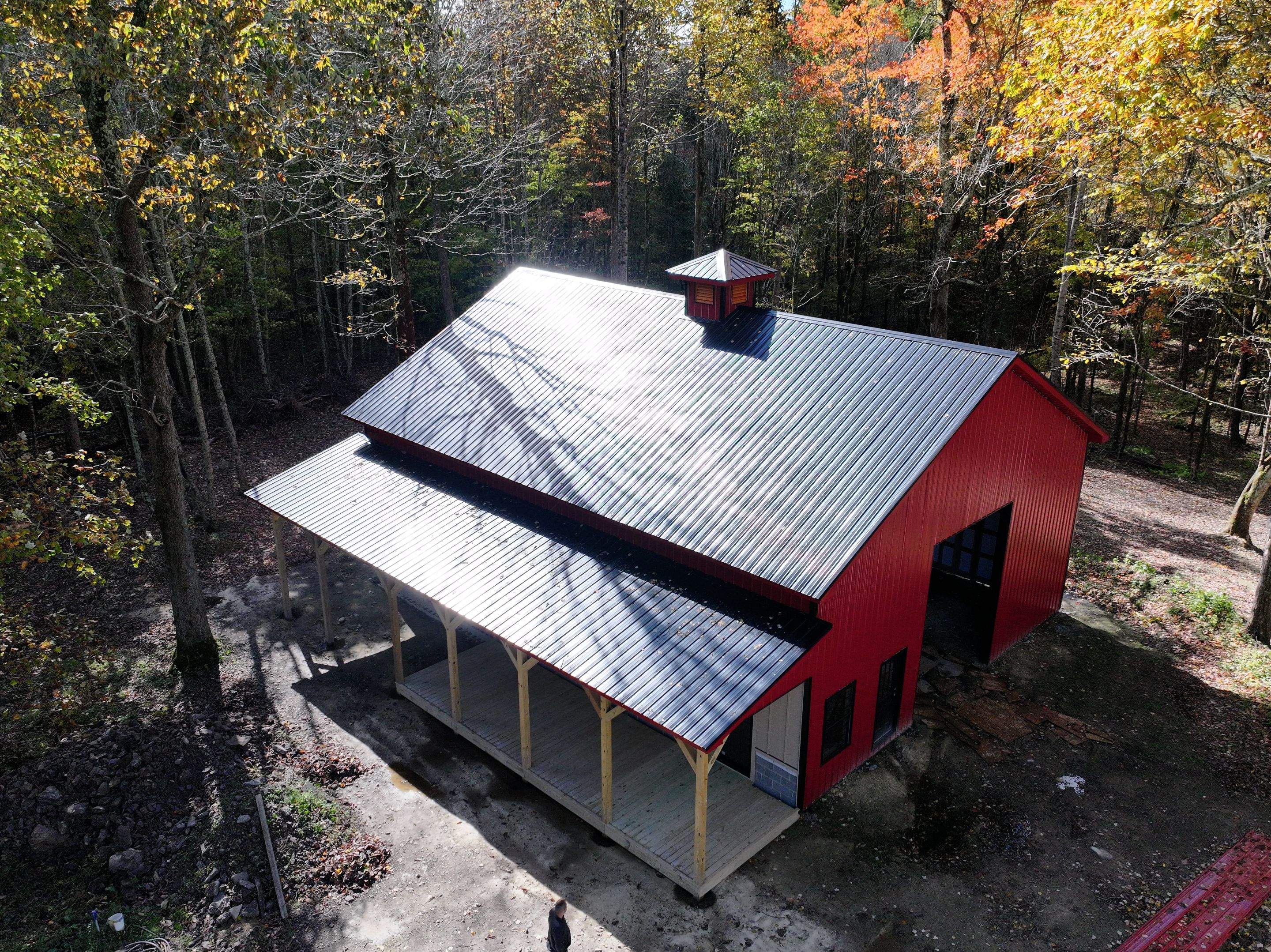 Brodour Barndominium by Omnia Roofing