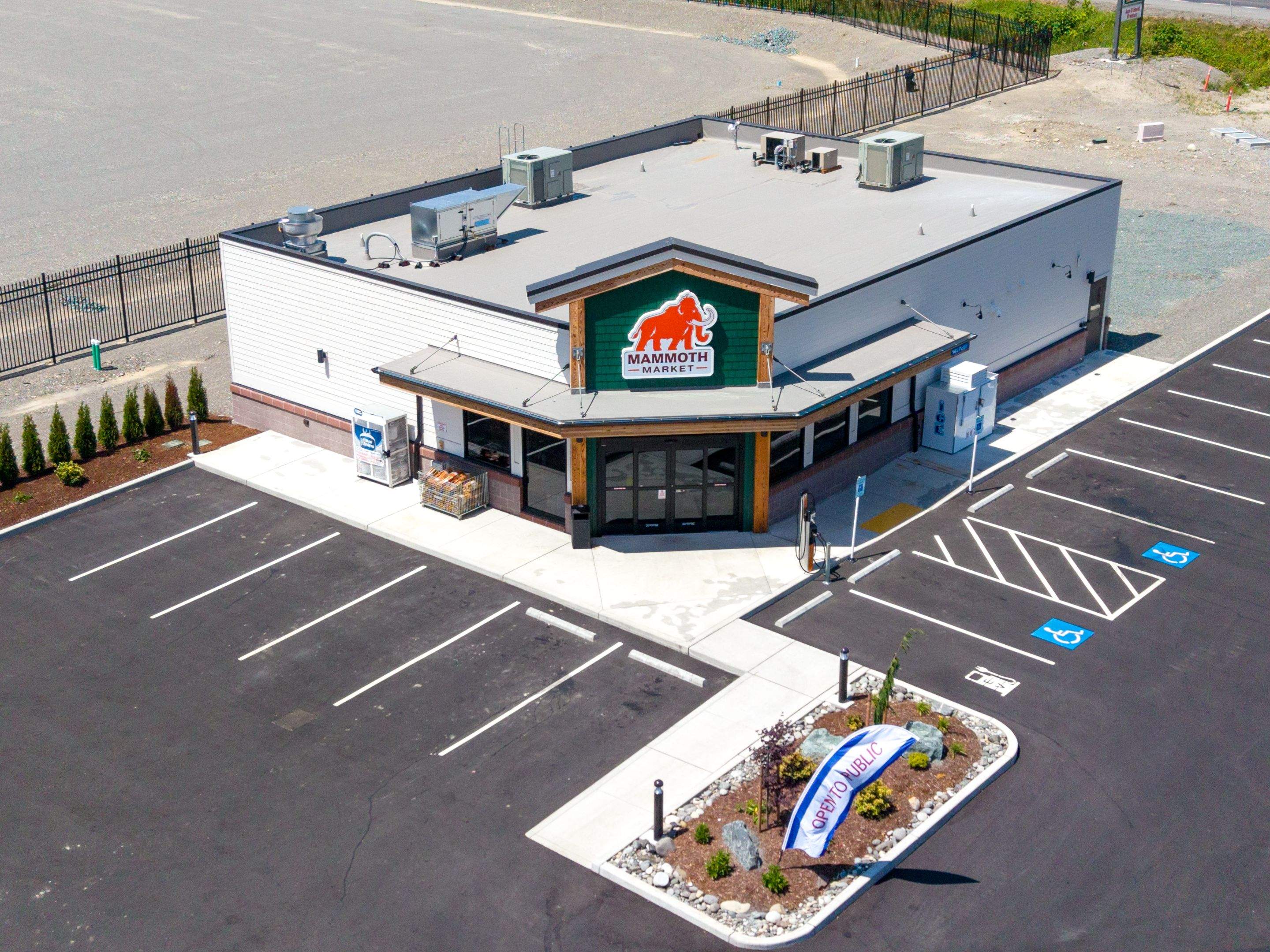 Mammoth Market Site Development and Commercial Construction by Janicki General Contracting