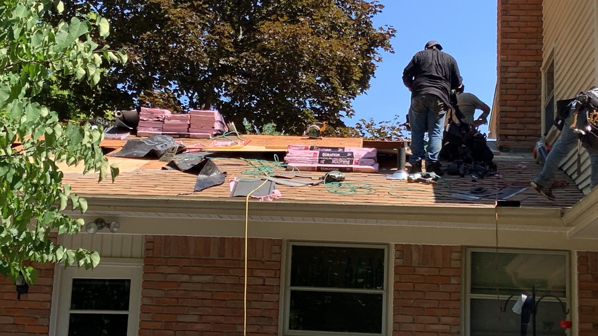Roof Replacement using Owens Corning by 180 Contractors