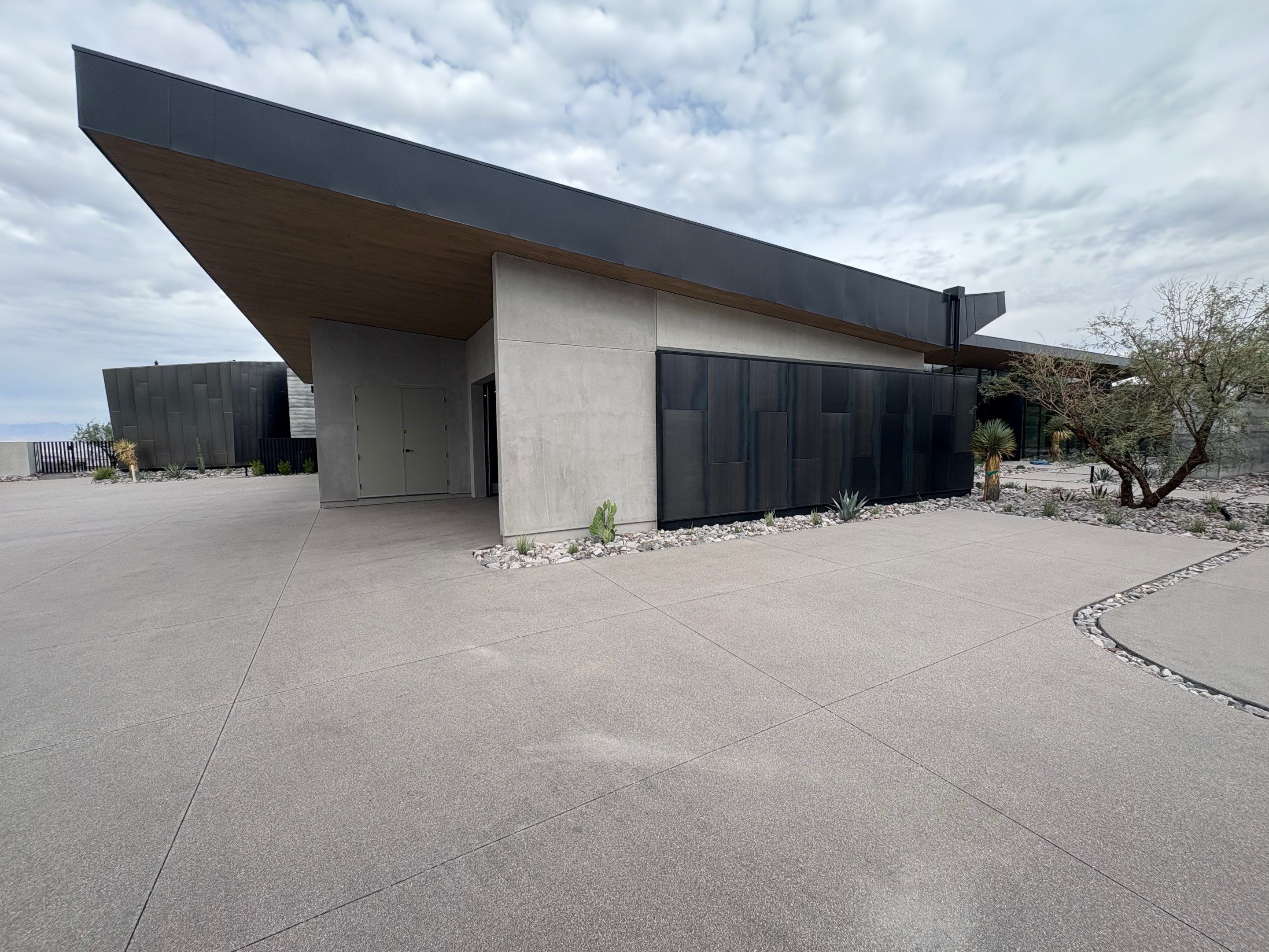 Ascaya Interior/Exterior Metal  by Level Builders