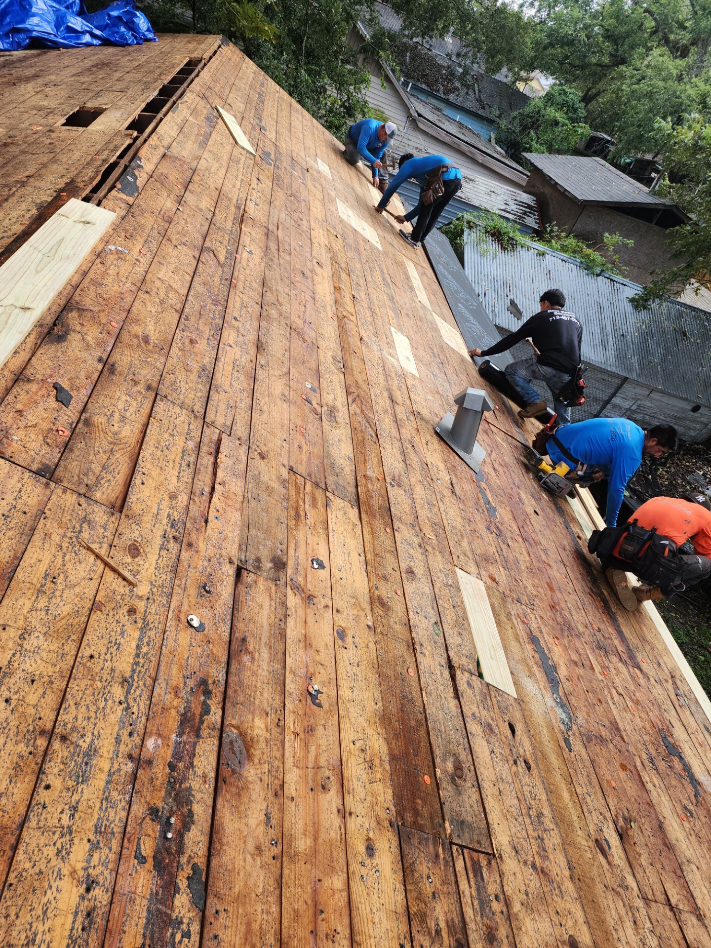 Residential Roofing Installation using Owen's Corning Duration (Lifetime) Shingles by Roof Repair Company