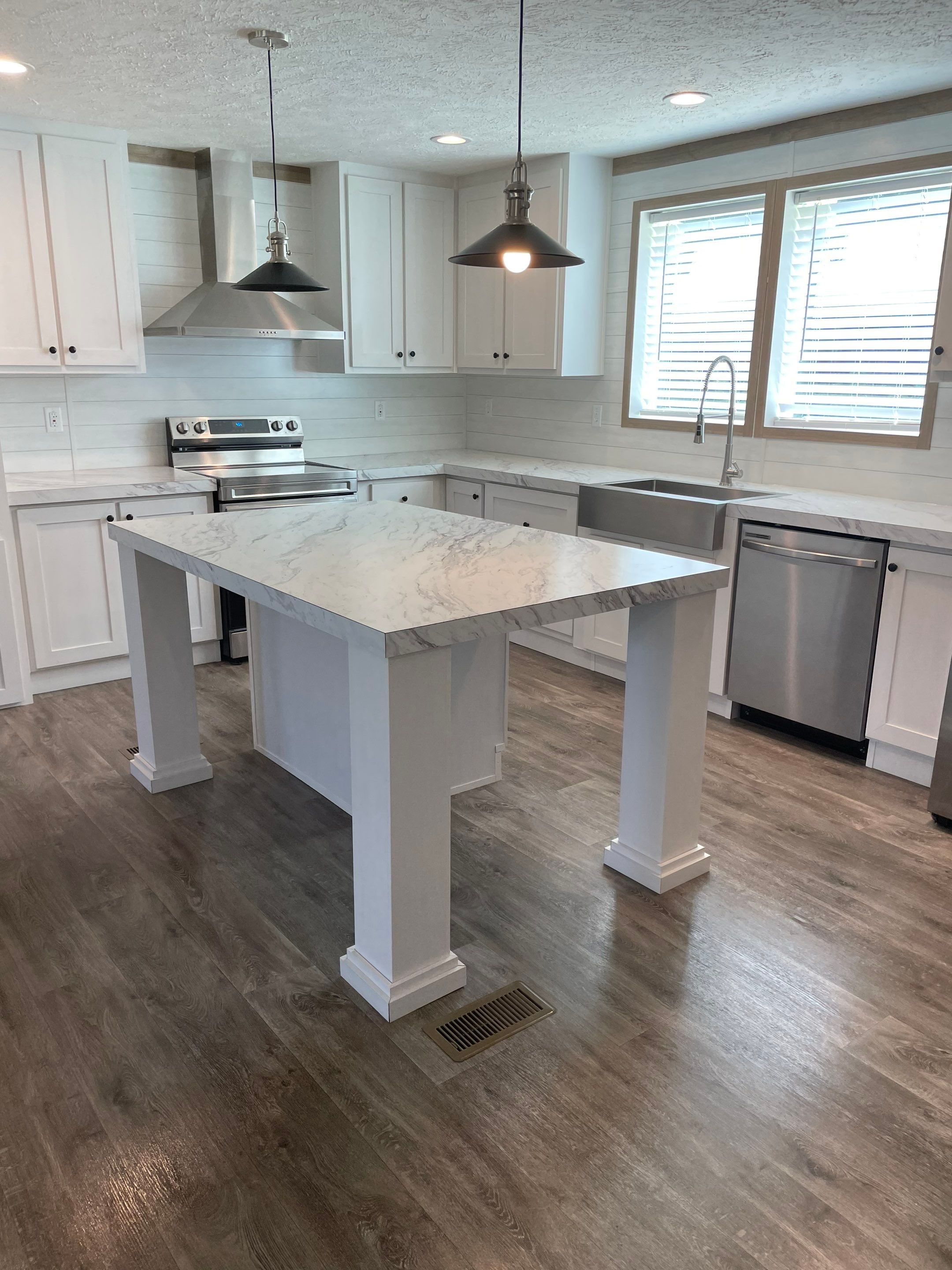 Farmhouse Breeze 72 by Clayton Homes of Walton