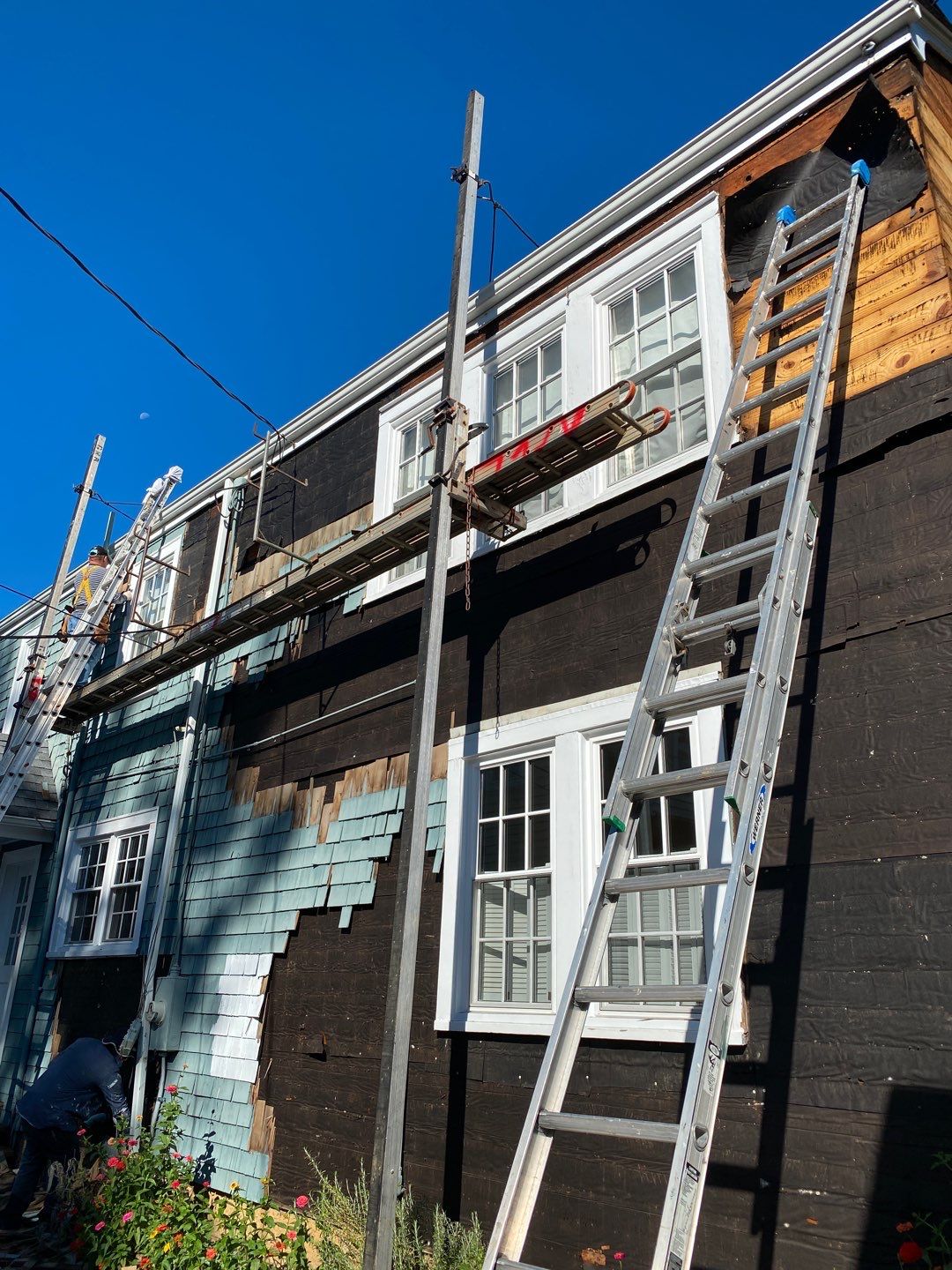 Siding Installation using Western Red Cedar #1 Perfection G&R CCA - Shingles & Shakes by RM Banning, Inc.