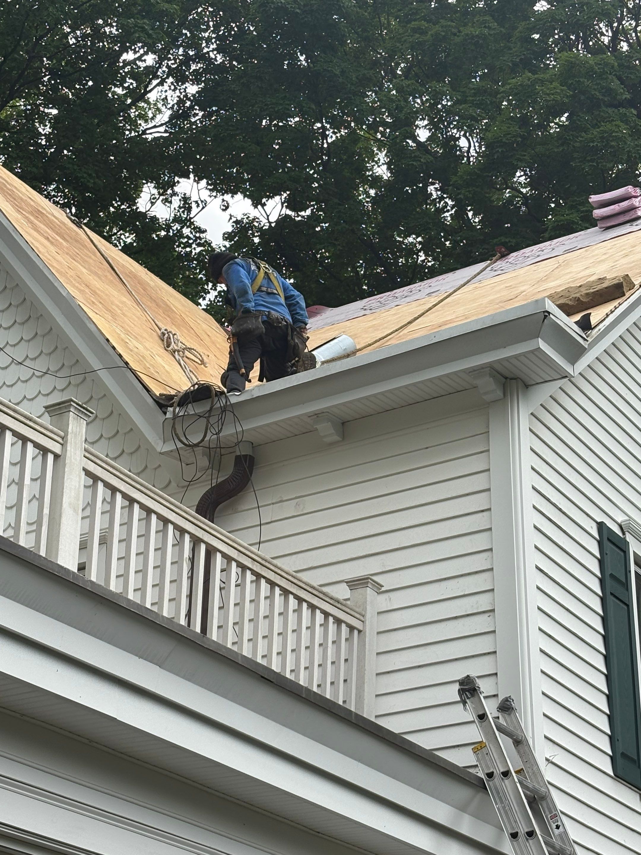 Project in Cortlandt by The Energy Efficient Roofer & George's Seamless Gutters