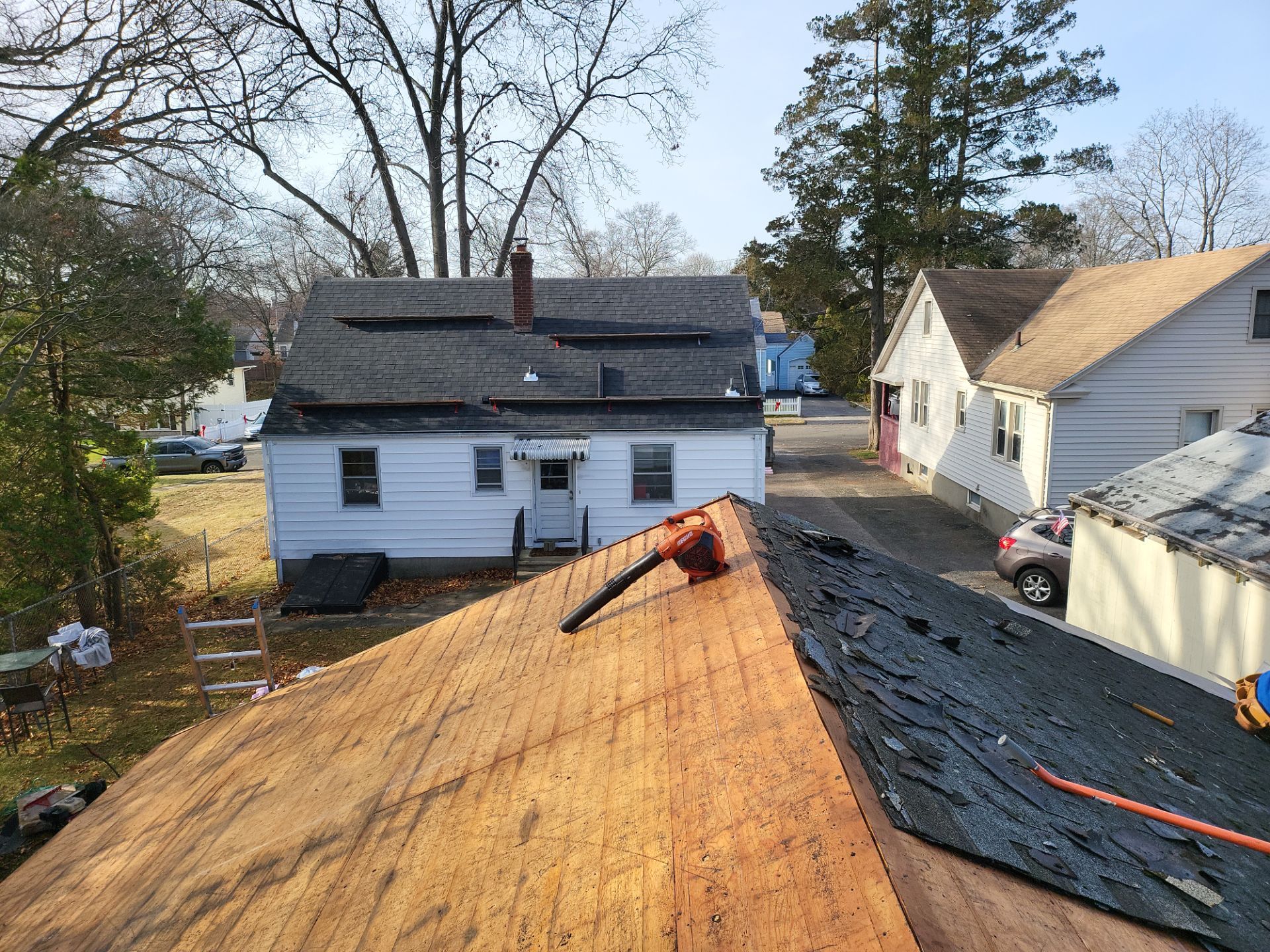 Residential Roofing Installation using Owens Corning TruDefinition by A Plus Exterior