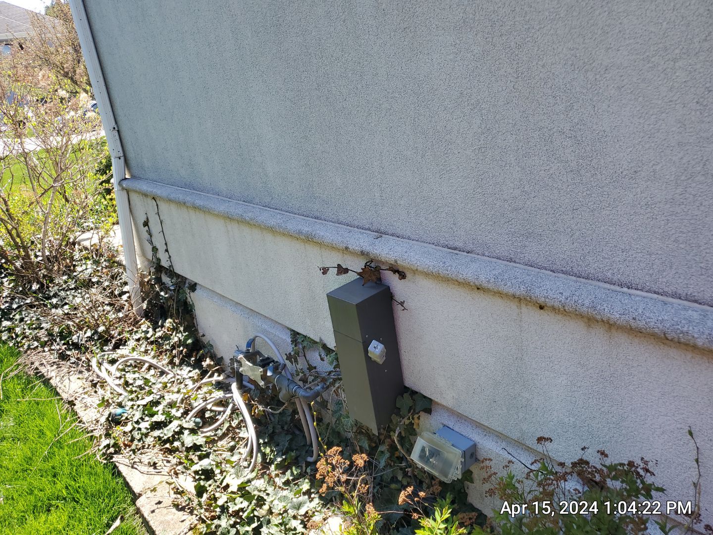 dryvit using Algaecide, soft wash soap by Northern Power Washing LLC.