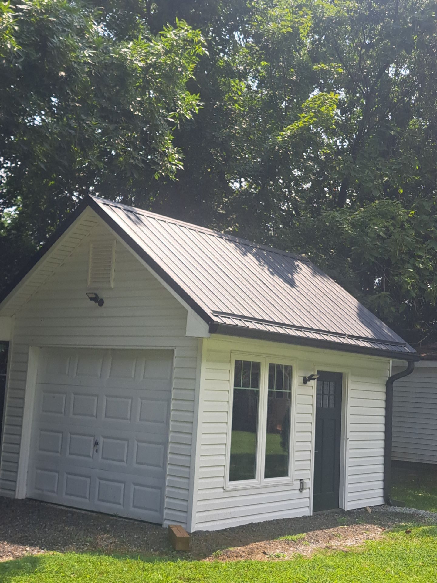 Kiser Residence by Omnia Roofing