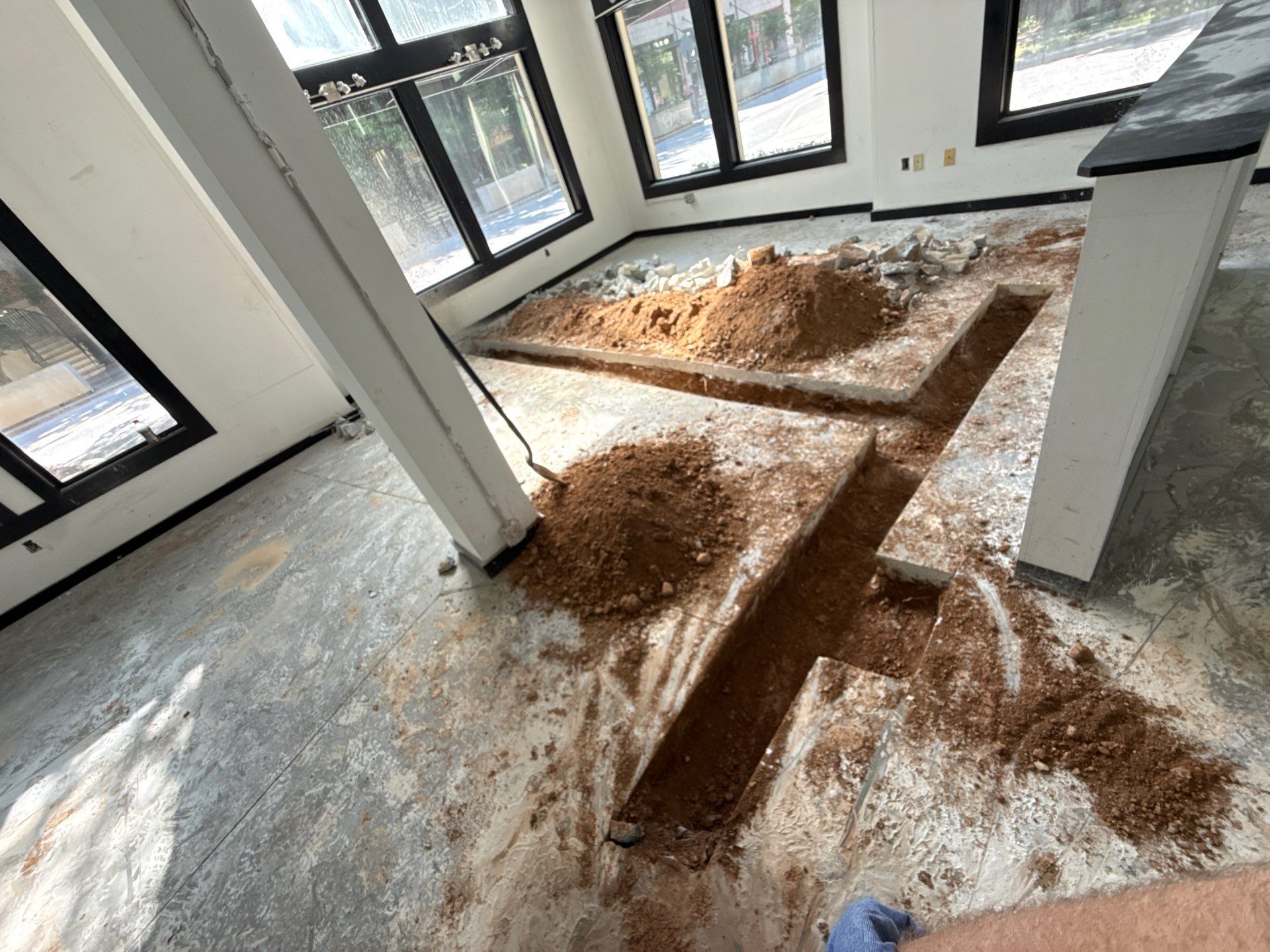 Commercial Retail Build Out for Verizon Mobile in Atlanta by Mark Allan Contracting