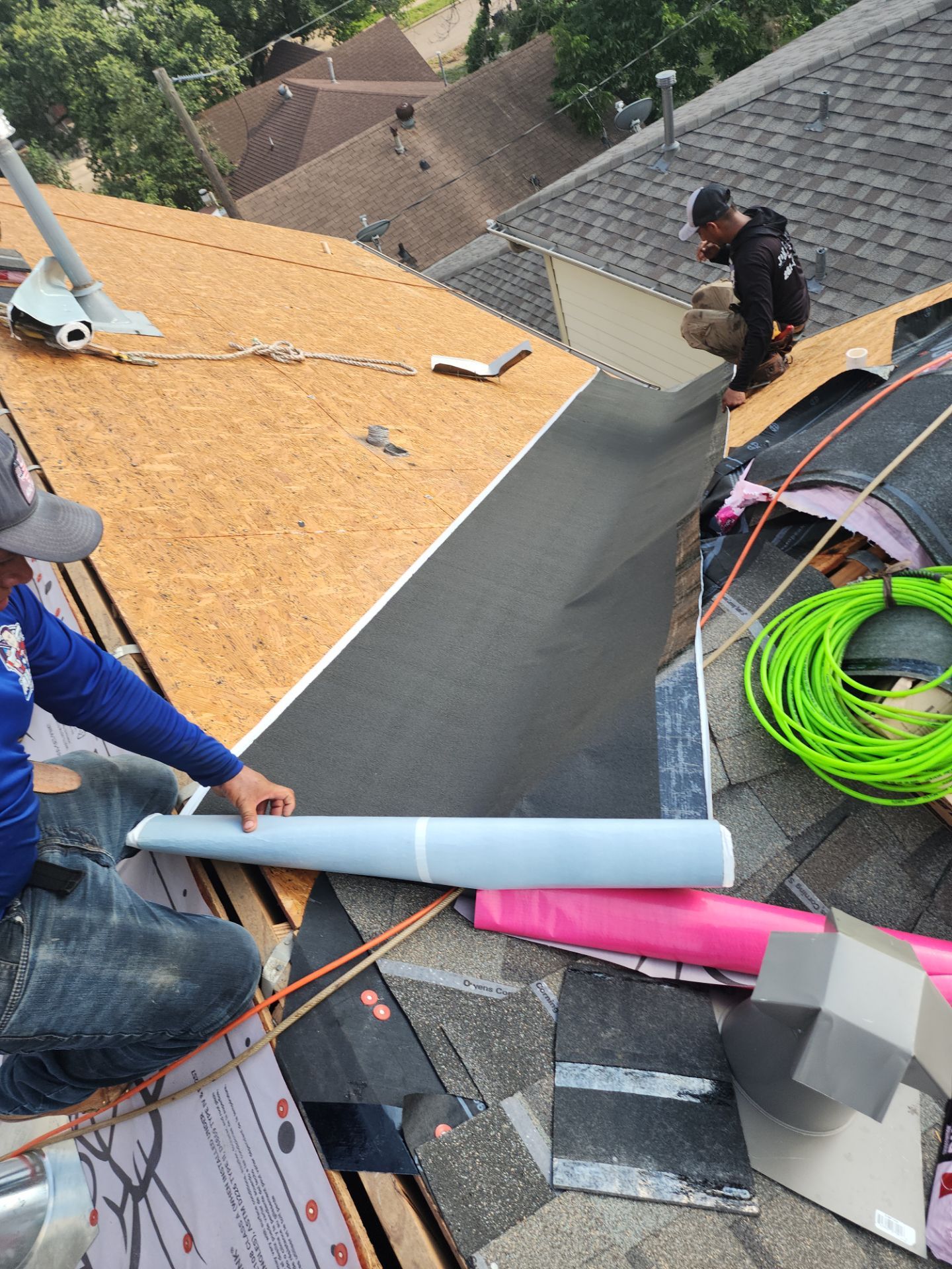 Residential Roofing Installation using Owen's Corning Duration (Lifetime) Shingles by Roof Repair Company