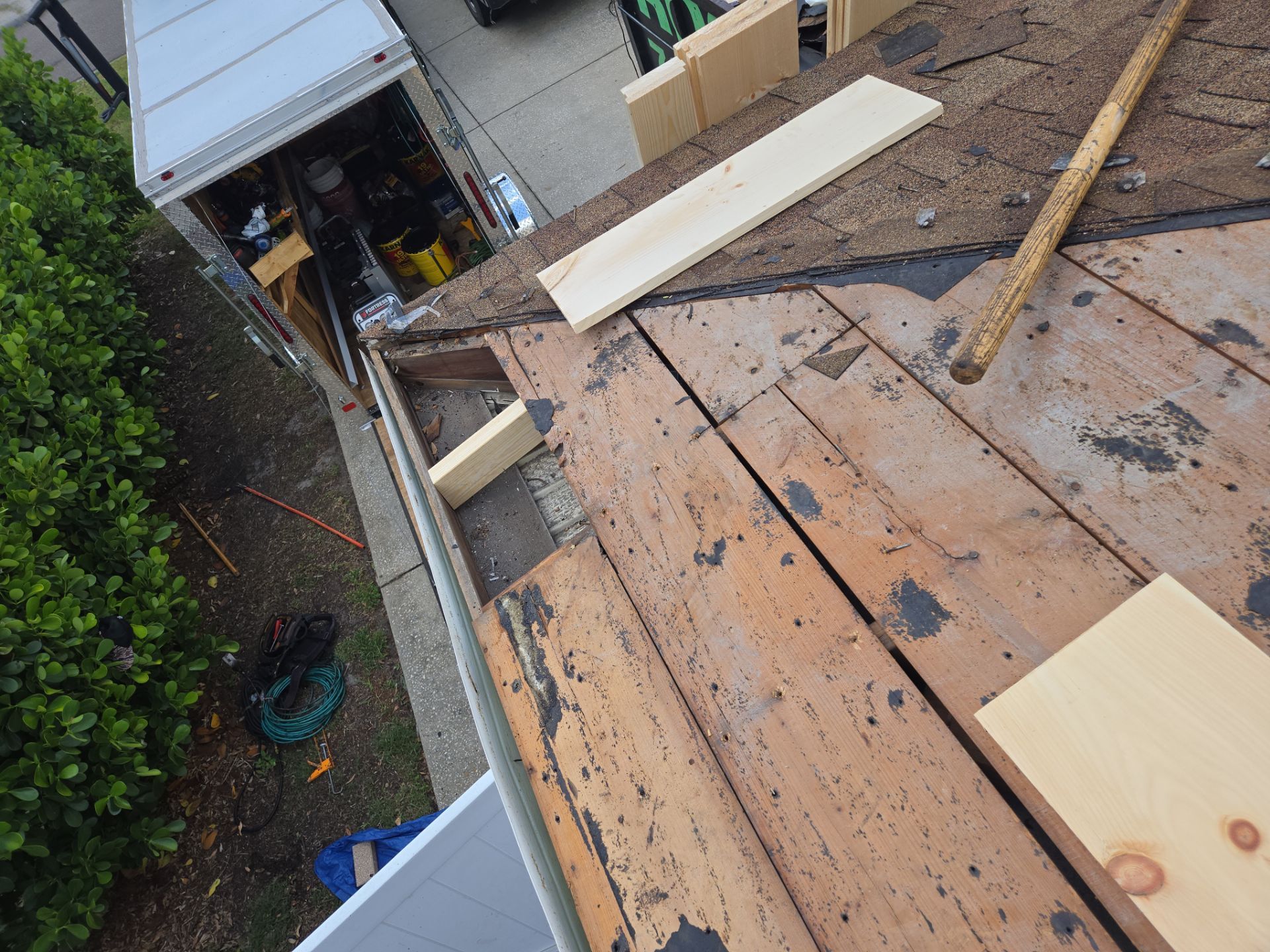Project in St. Petersburg 33713 by Mitchell Roofing Company LLC 