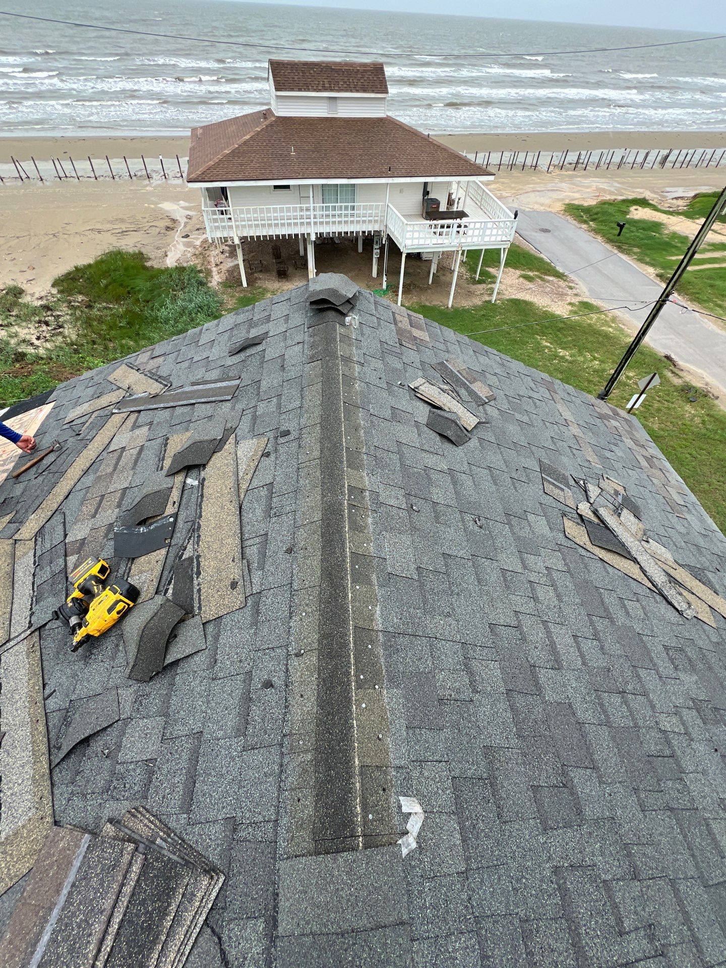 Hail Damage using Owen's Corning Duration (Lifetime) Shingles by Roof Repair Company