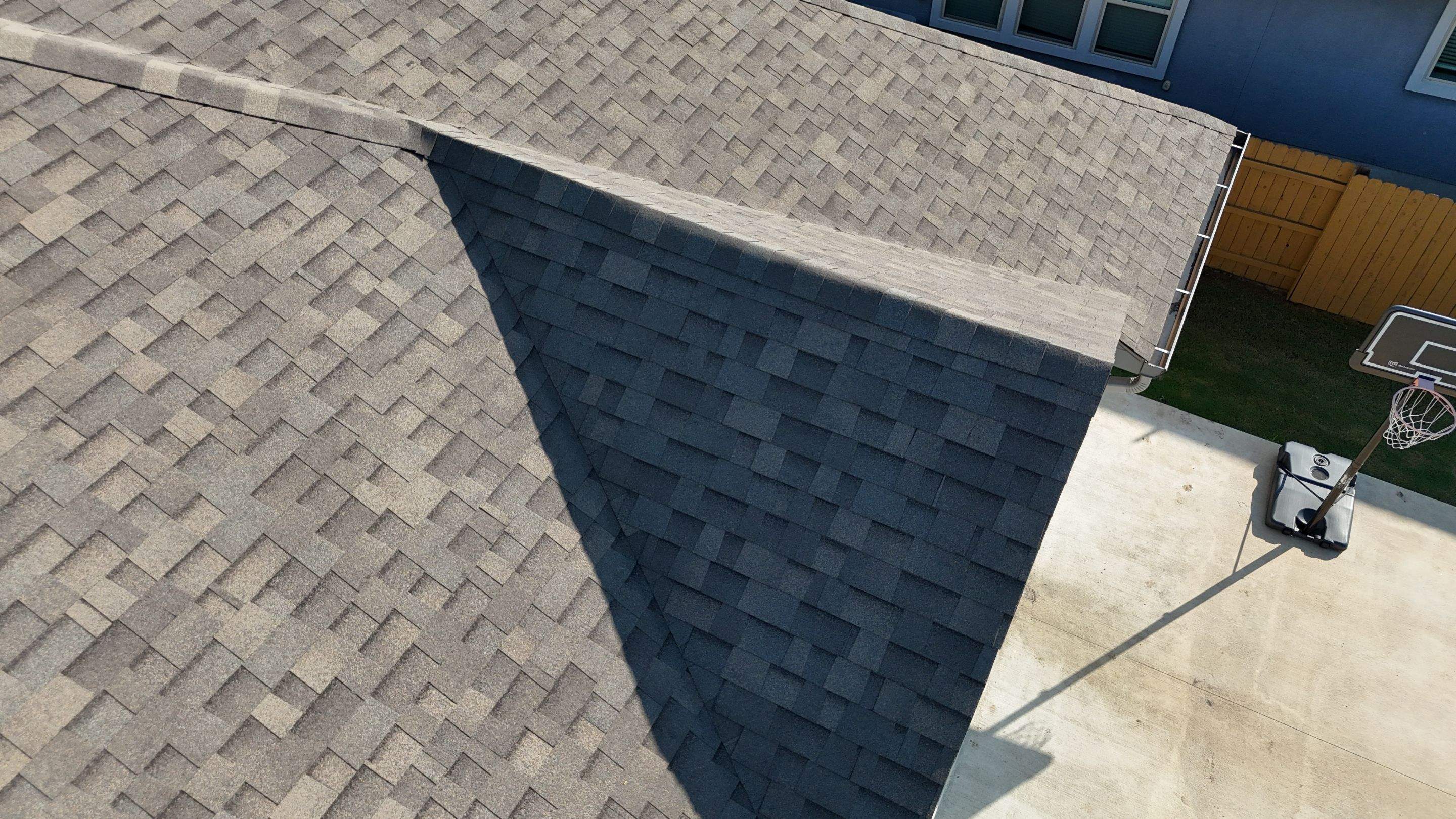 Weathered Wood - Malarkey Vista by RoofsOnly.com