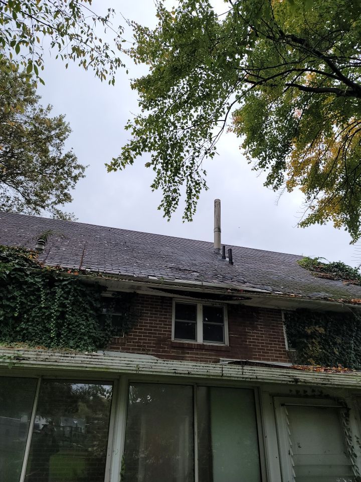 Brand: Atlas Pinnacle Color: Pristine Black by Eagle Eye Roofing