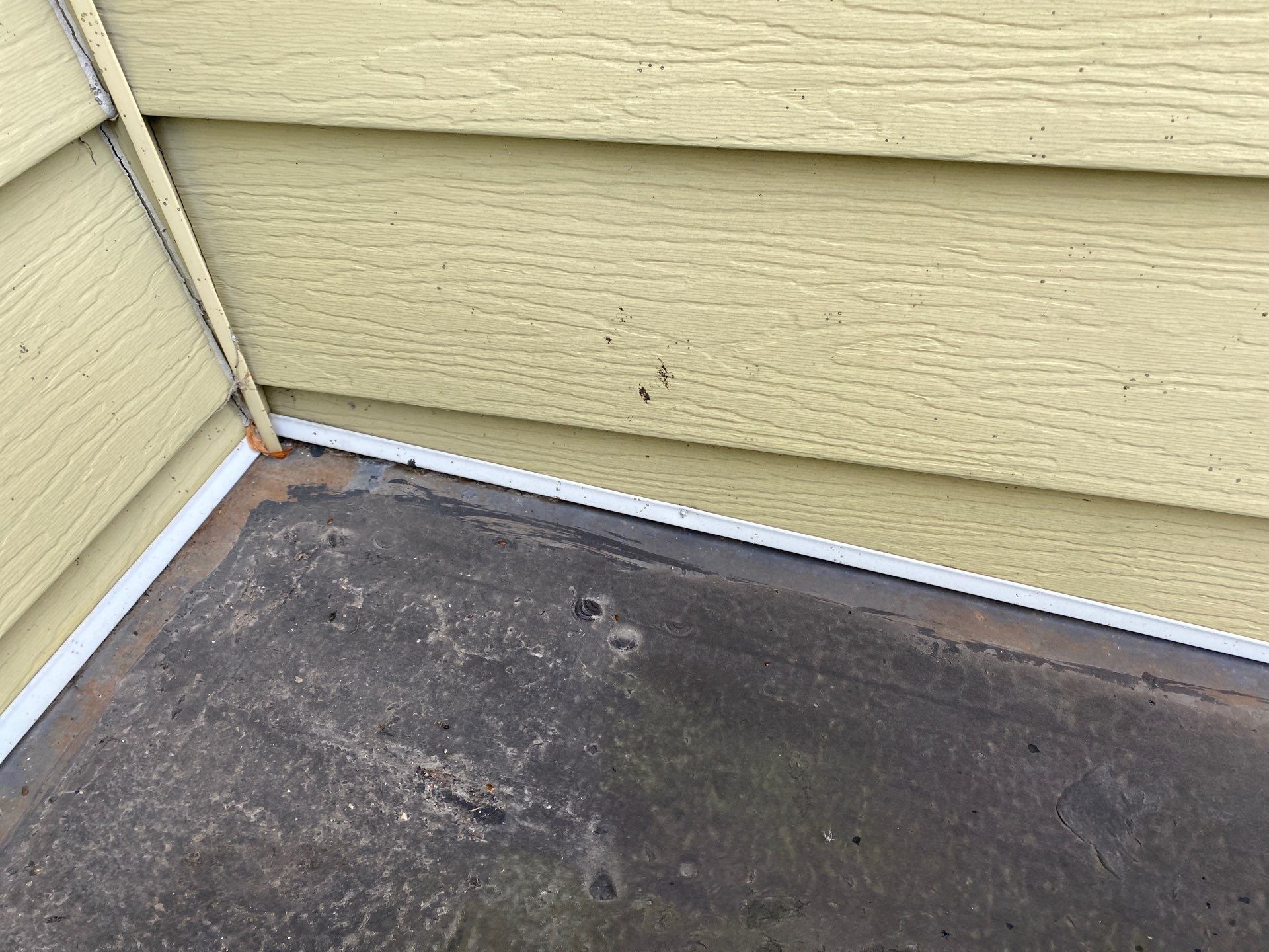 Flat Roof Porch with 60mil EPDM Rubber by Gellings Roofing & Siding