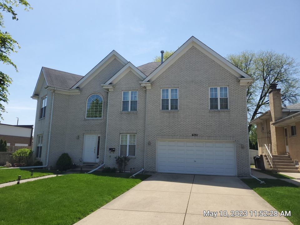 Lincolnwood, IL house washing, and patios by Northern Power Washing LLC.