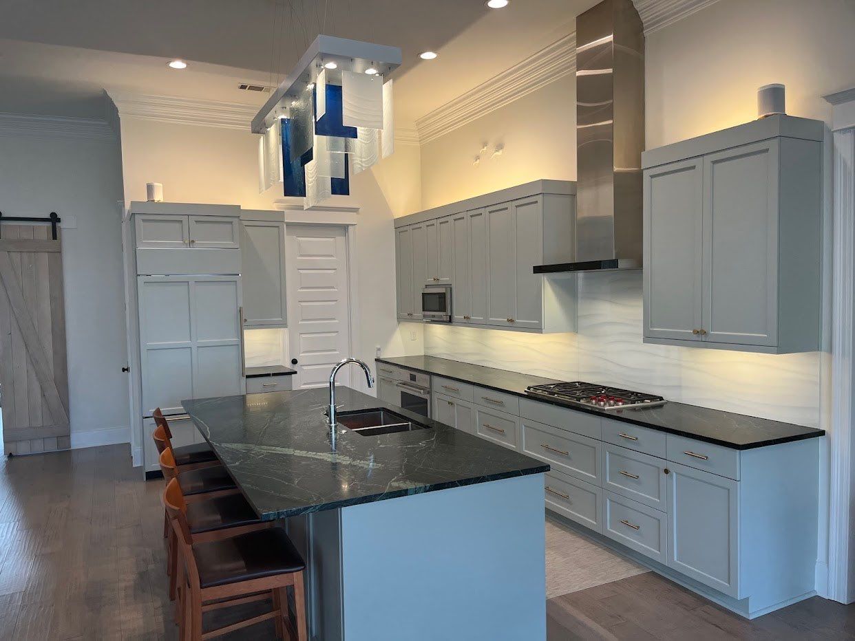 Kitchen Remodel using IMAGIO Solid Glass Backsplash by IMAGIO