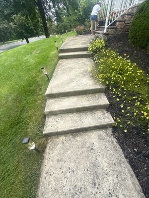 Gutter Cleaning in Basking Ridge, NJ — Gallo Bros job photo