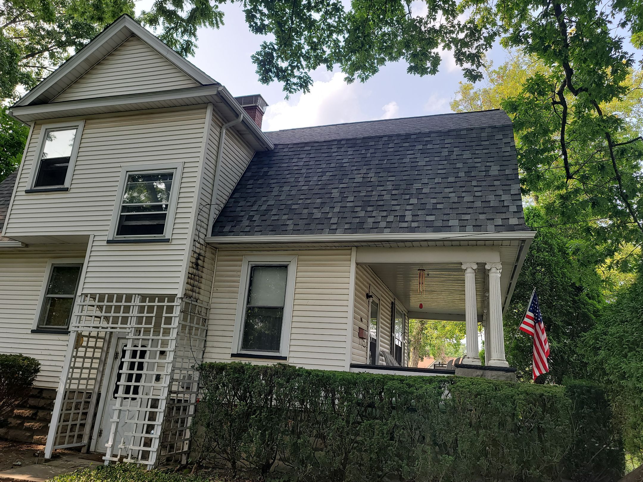 ATLAS PINNACLE COLOR: COASTAL GRANITE by Eagle Eye Roofing