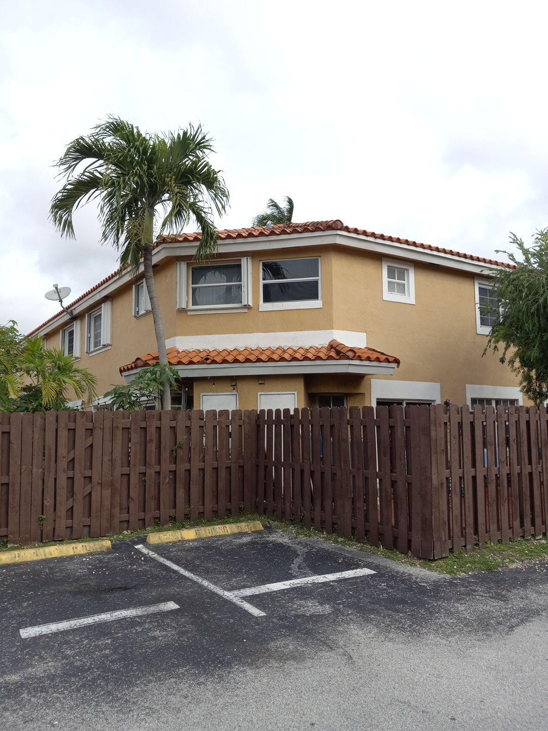 SIENNA VILLAS CONDO - BLDG 14325 by Souffront Construction & Engineering