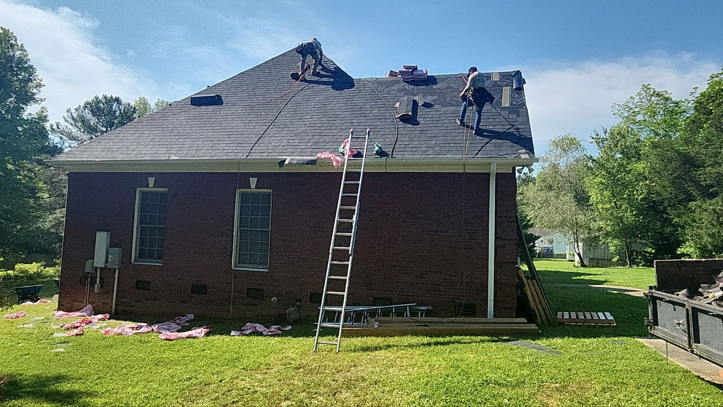 Residential Roofing Installation using Owens Corning® Oakridge Onyx Black by Indigo State Roofing