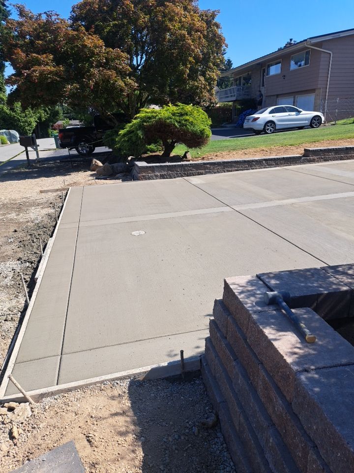 Justin | Retaining Wall, Landscape Project  by Jireh Asphalt & Concrete Inc 