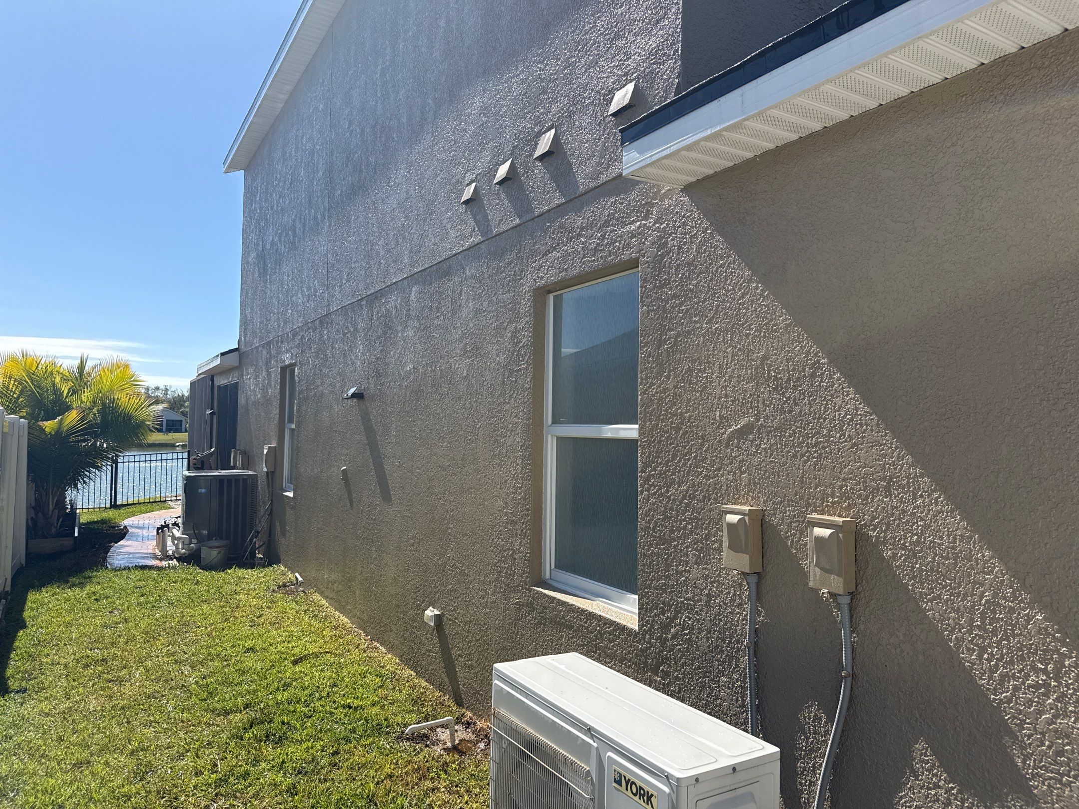 Two-Story House Wash in Crystal Lakes – Palmetto, FL by Sunshine AquaWash
