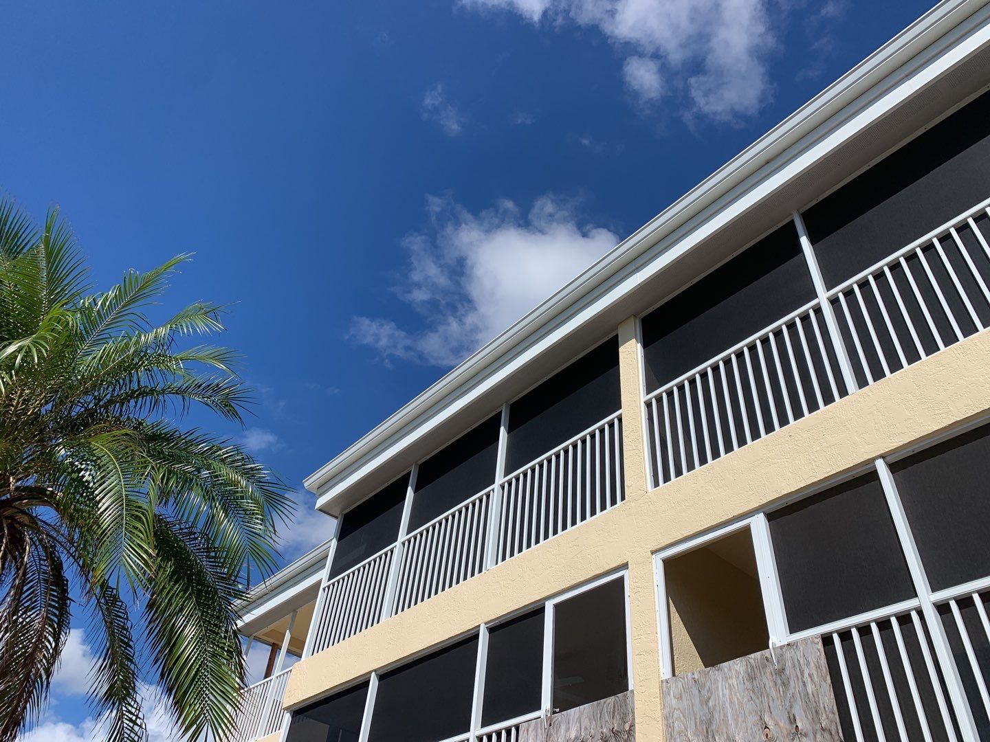 6-Inch Gutters Installation in Sanibel FL by Gutter Professors