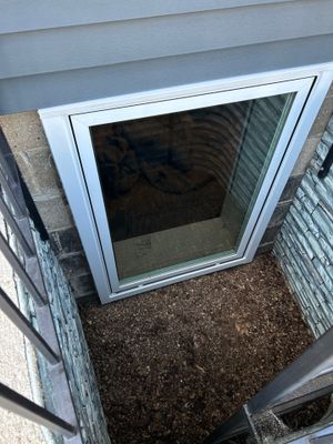 Window Replacement  using Pella 250 series vinyl window