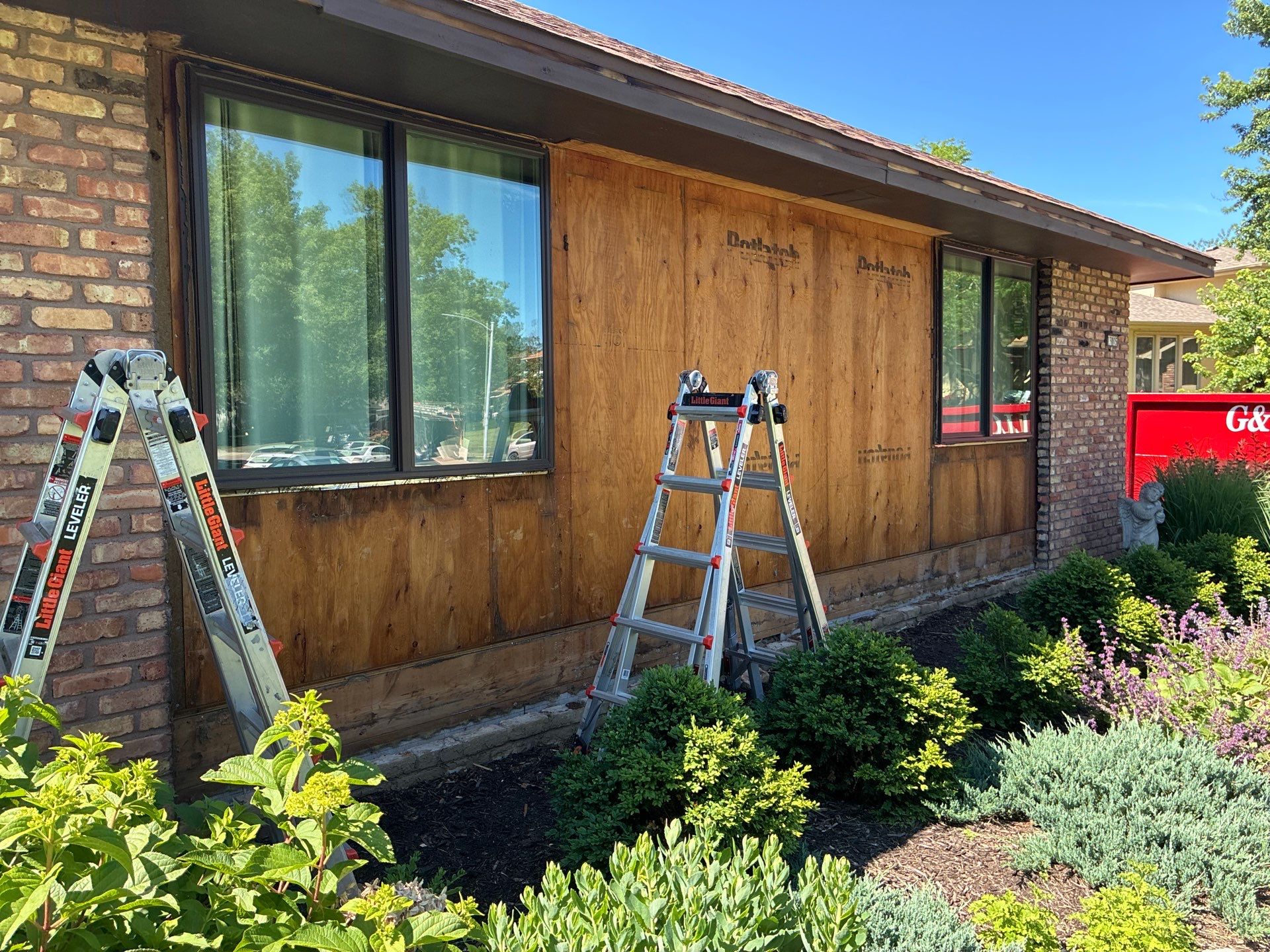 Bellevue Home Exterior Upgrade with James Hardie Siding and Windsor Windows by Carps Complete Exteriors