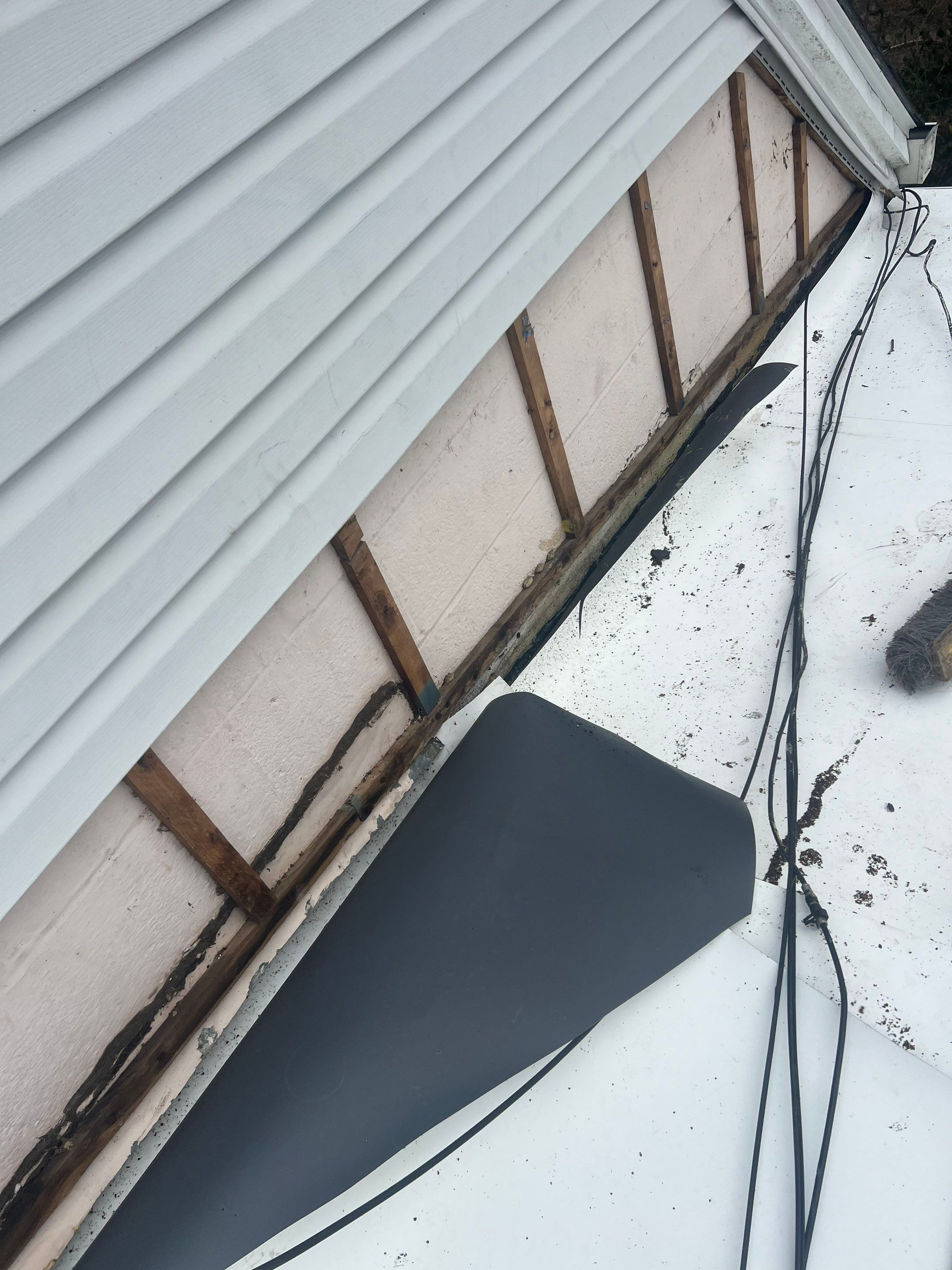 Alexandria: Residential Roof Replacement with CertainTeed Landmark Pro in Max Def Moire Black by RM Banning, Inc.