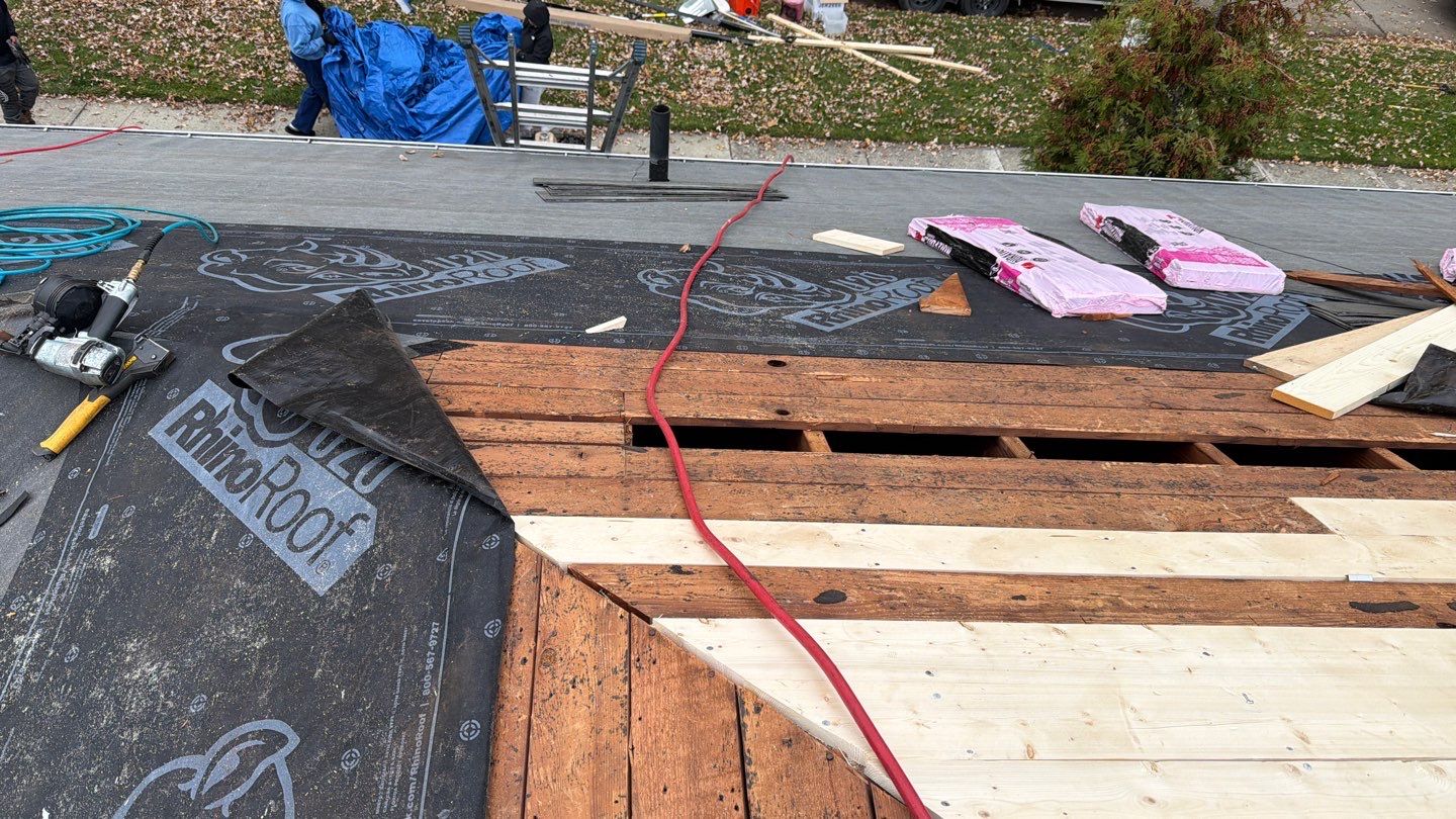 Roof Replacement using Owens Corning Onyx Black by 180 Contractors