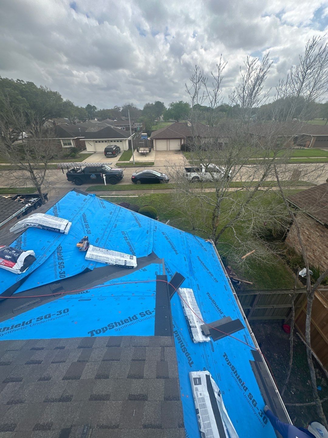 Residential Roofing Installation using Owen's Corning Duration (Lifetime) Shingles by Roof Repair Company